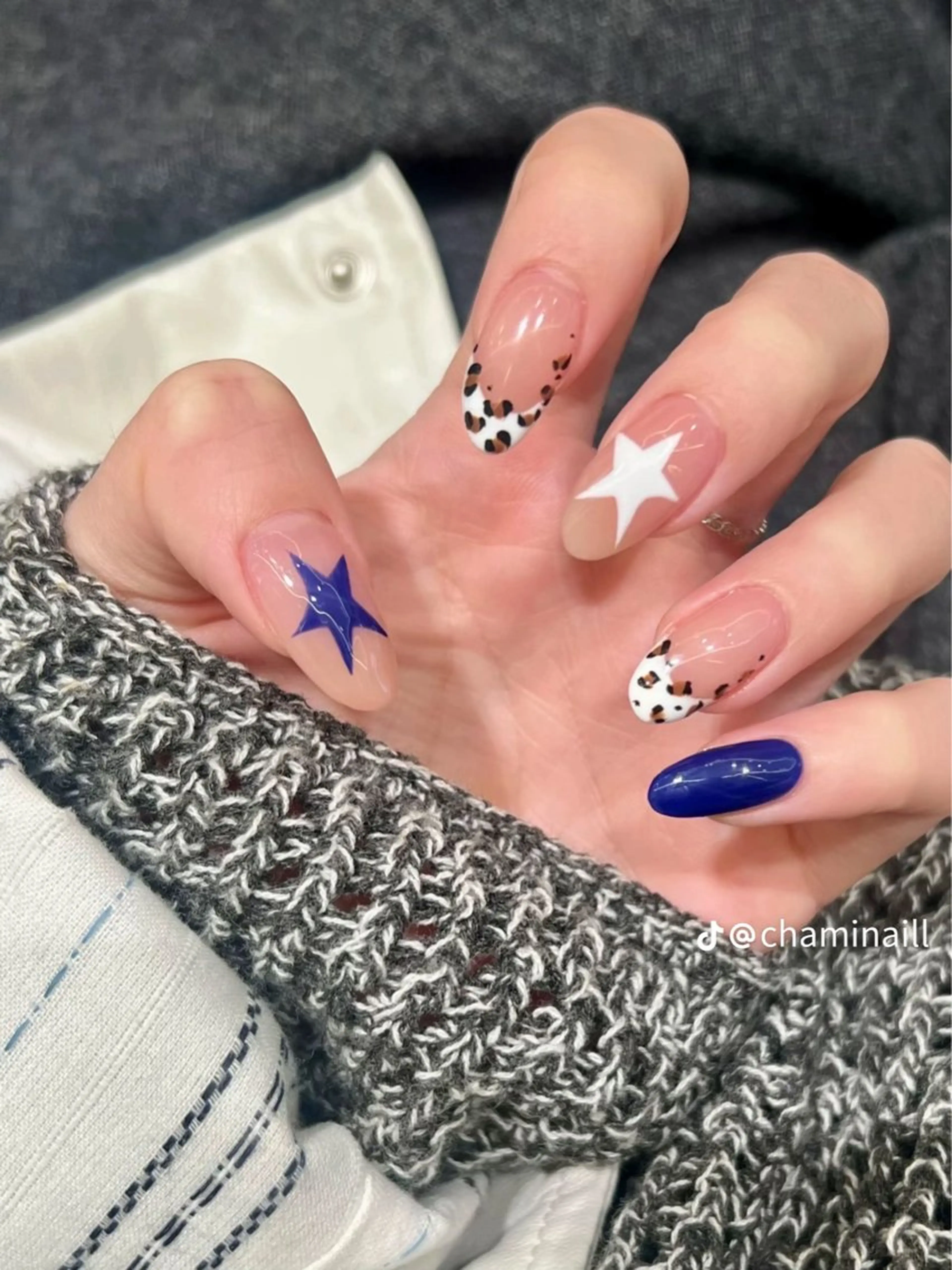 ネイル ワンカラーネイル ハンドネイル 波 なみのネイルデザイン