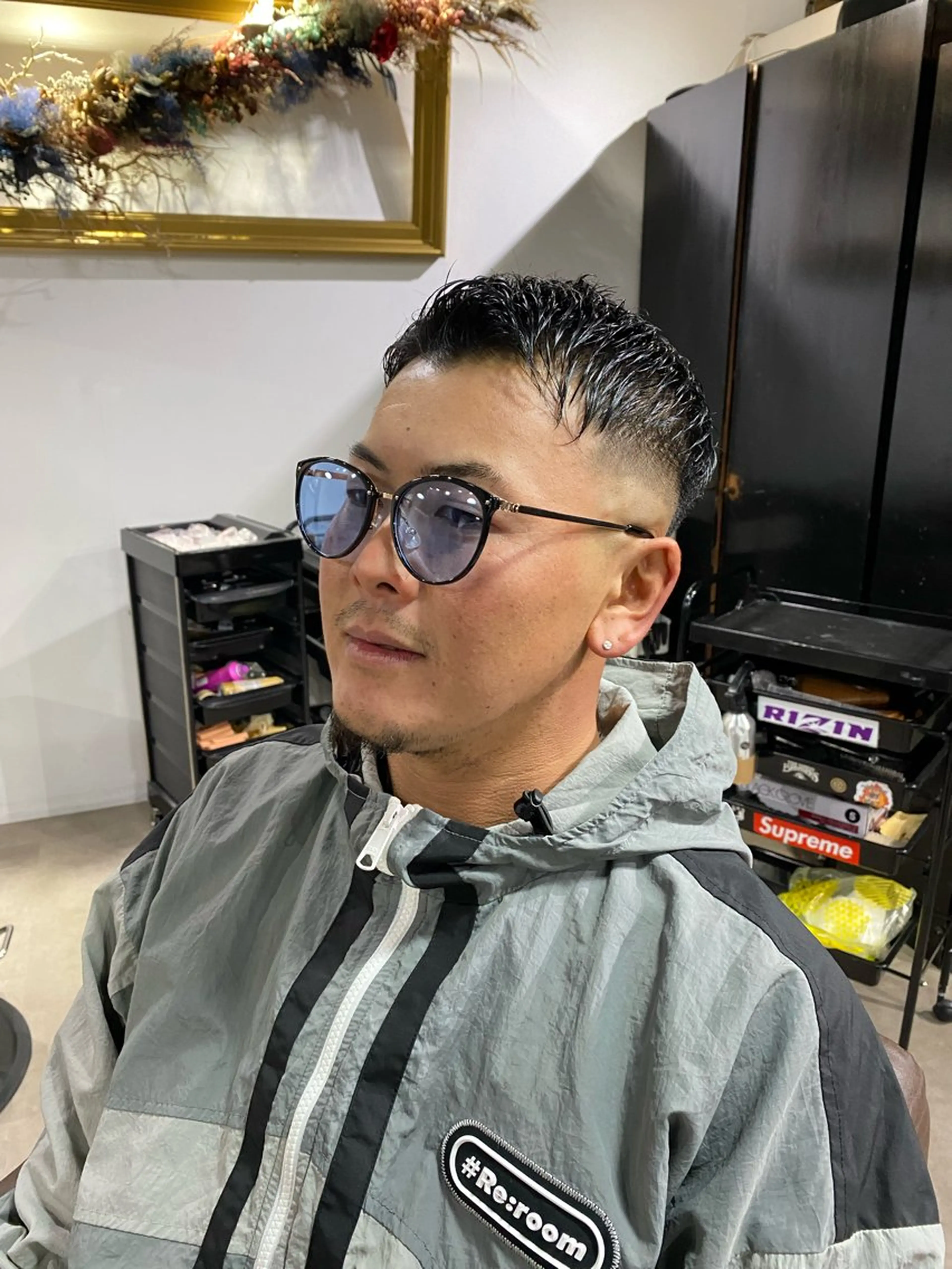 ショート カット 山影✨バレイヤージュ ハイライト✨メンズ◎のヘアスタイル