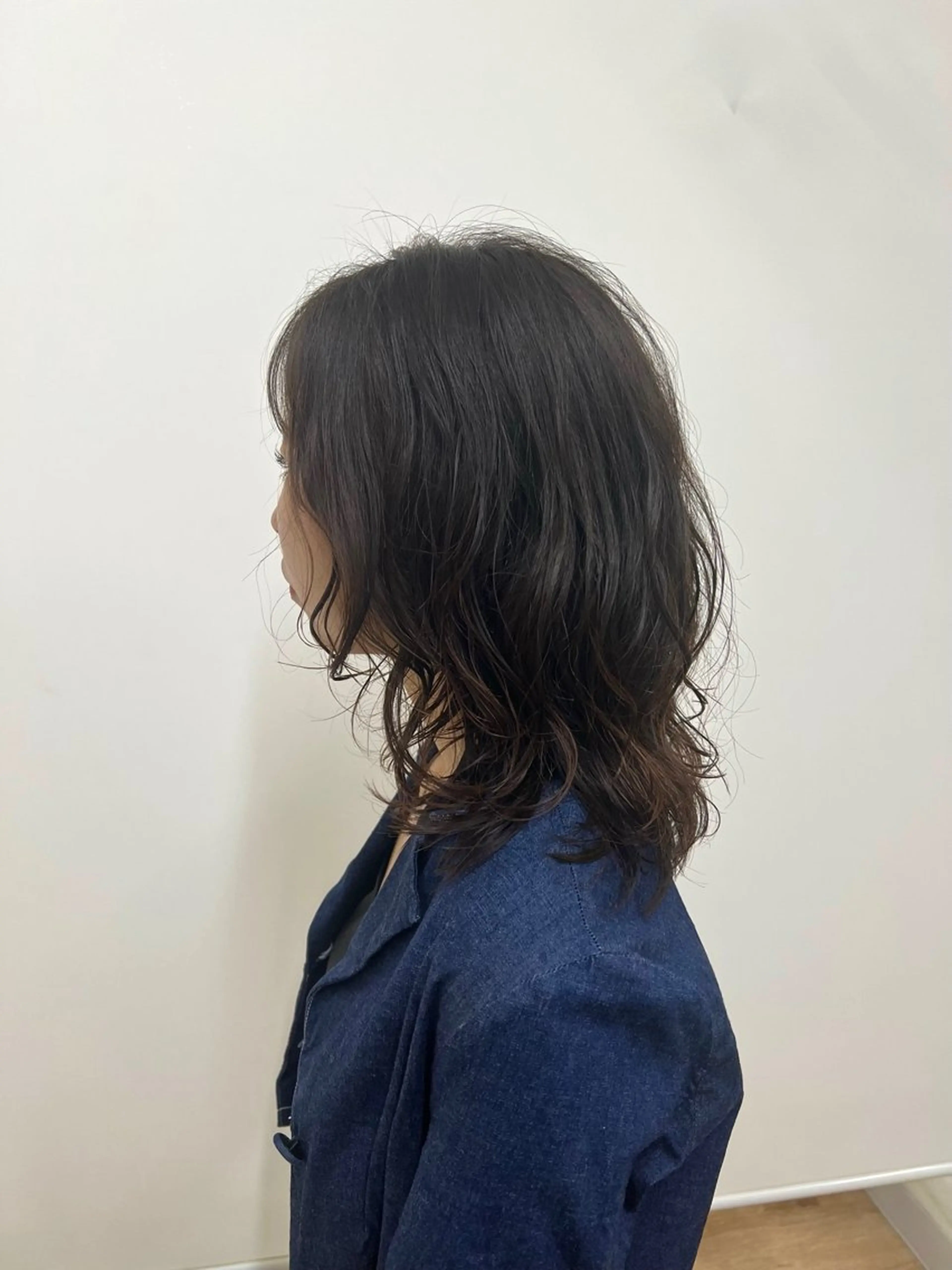 ミディアム 濱地 美乃理のヘアスタイル