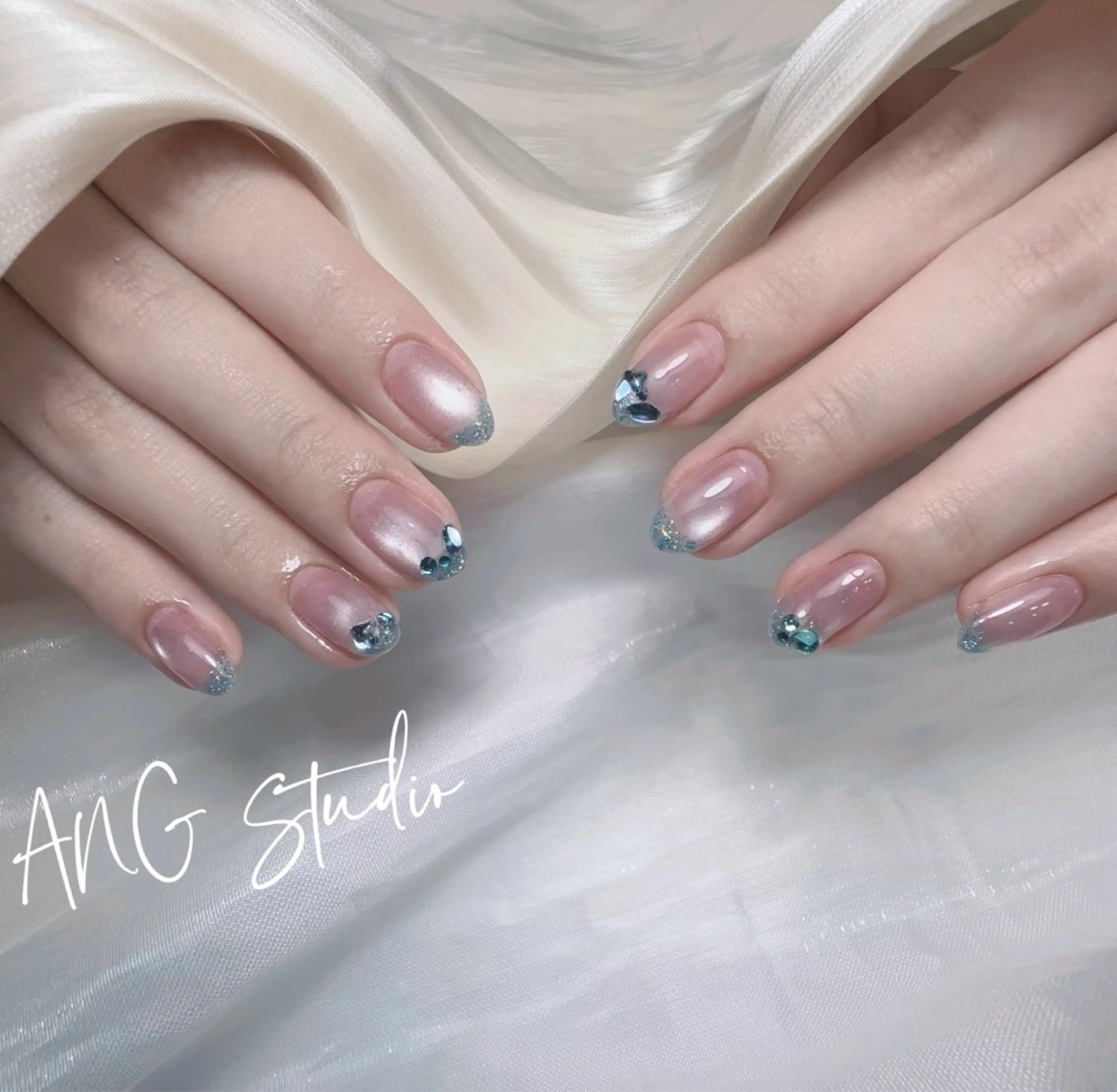 ネイル ハンドネイル ハンドケア ANG Studioのネイルデザイン