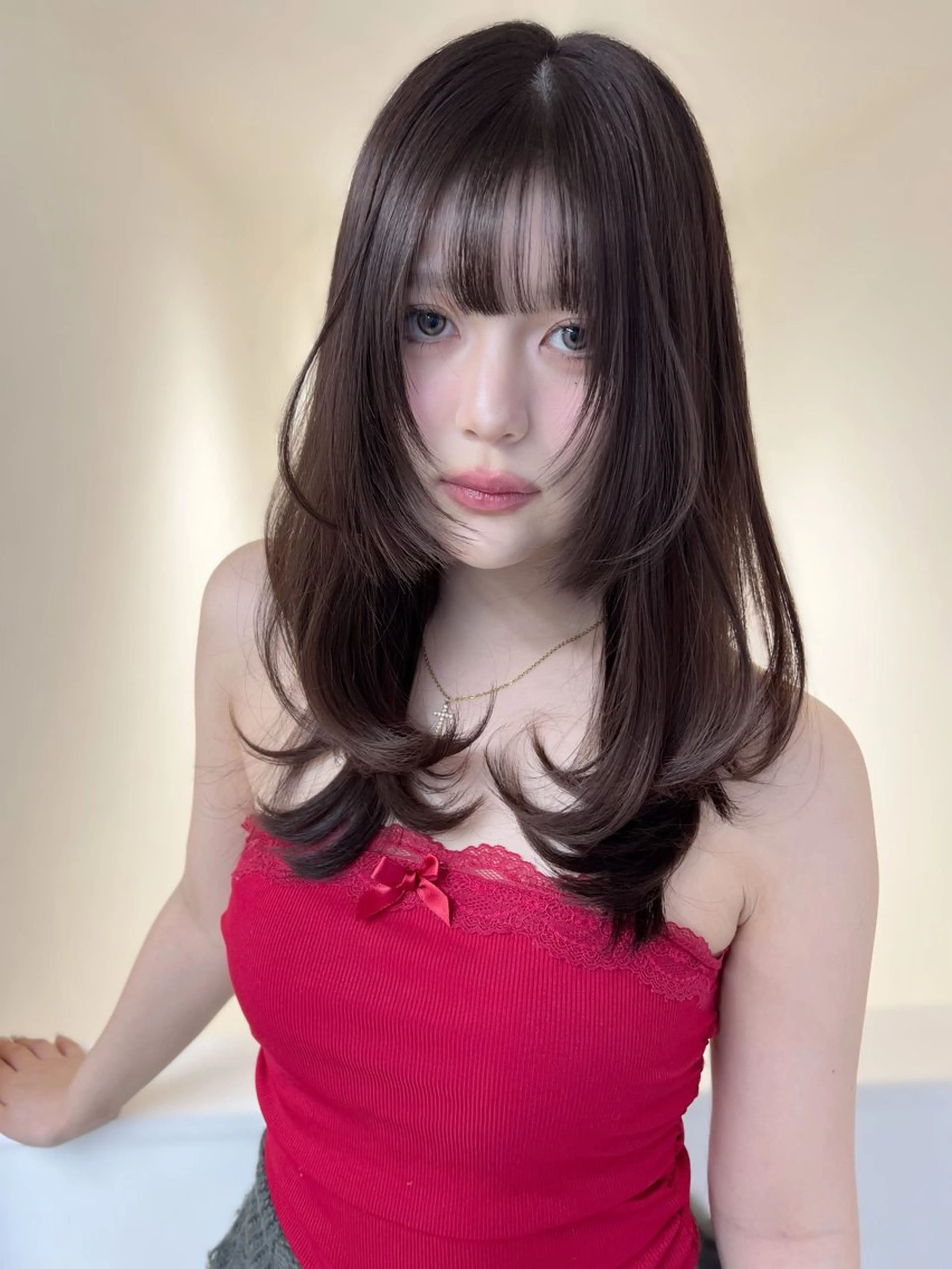 セミロング リコ ハッシュカット 韓国レイヤーのヘアスタイル