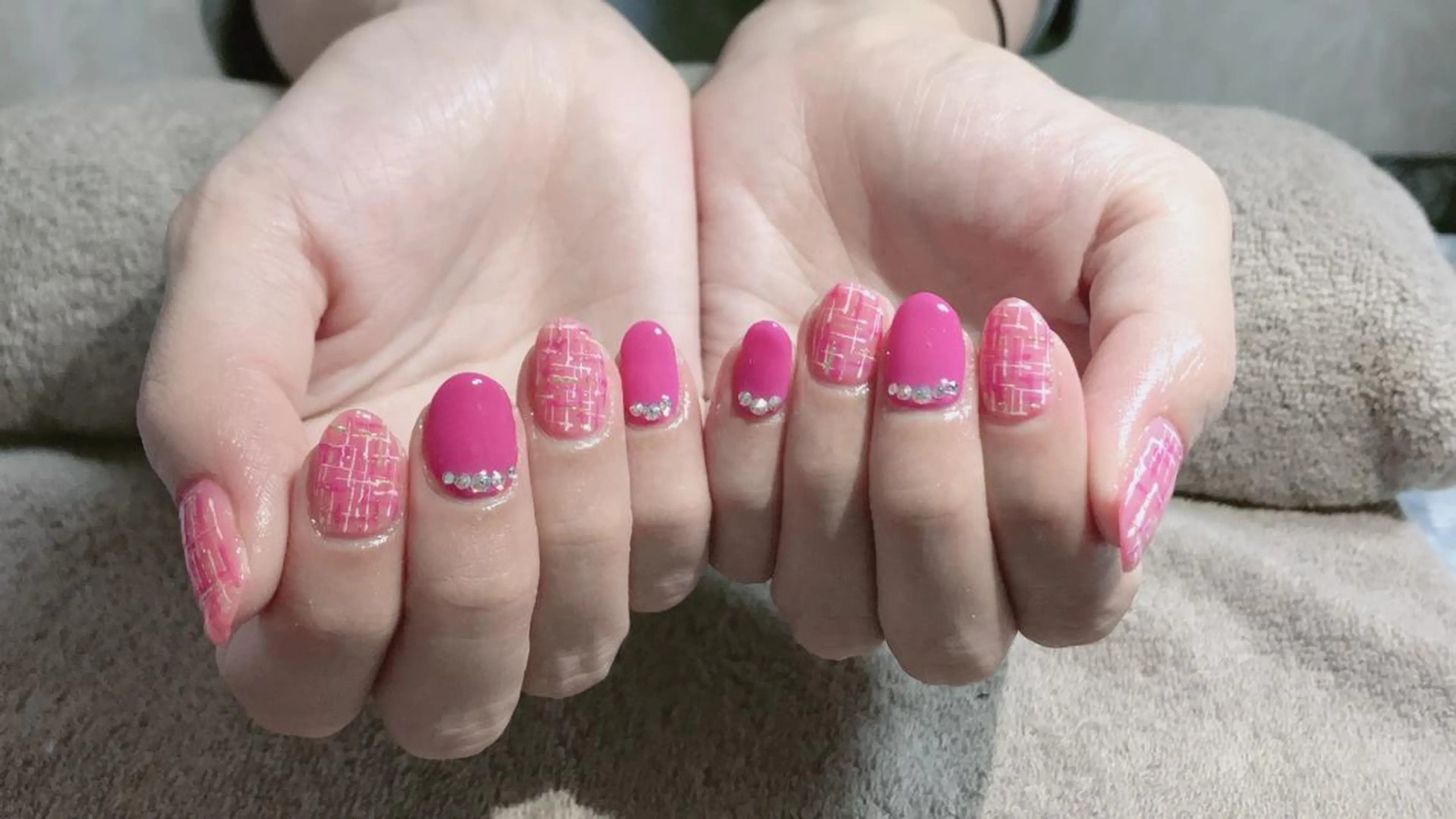 ネイル ピンク ツイードネイル Flam Nailのネイルデザイン