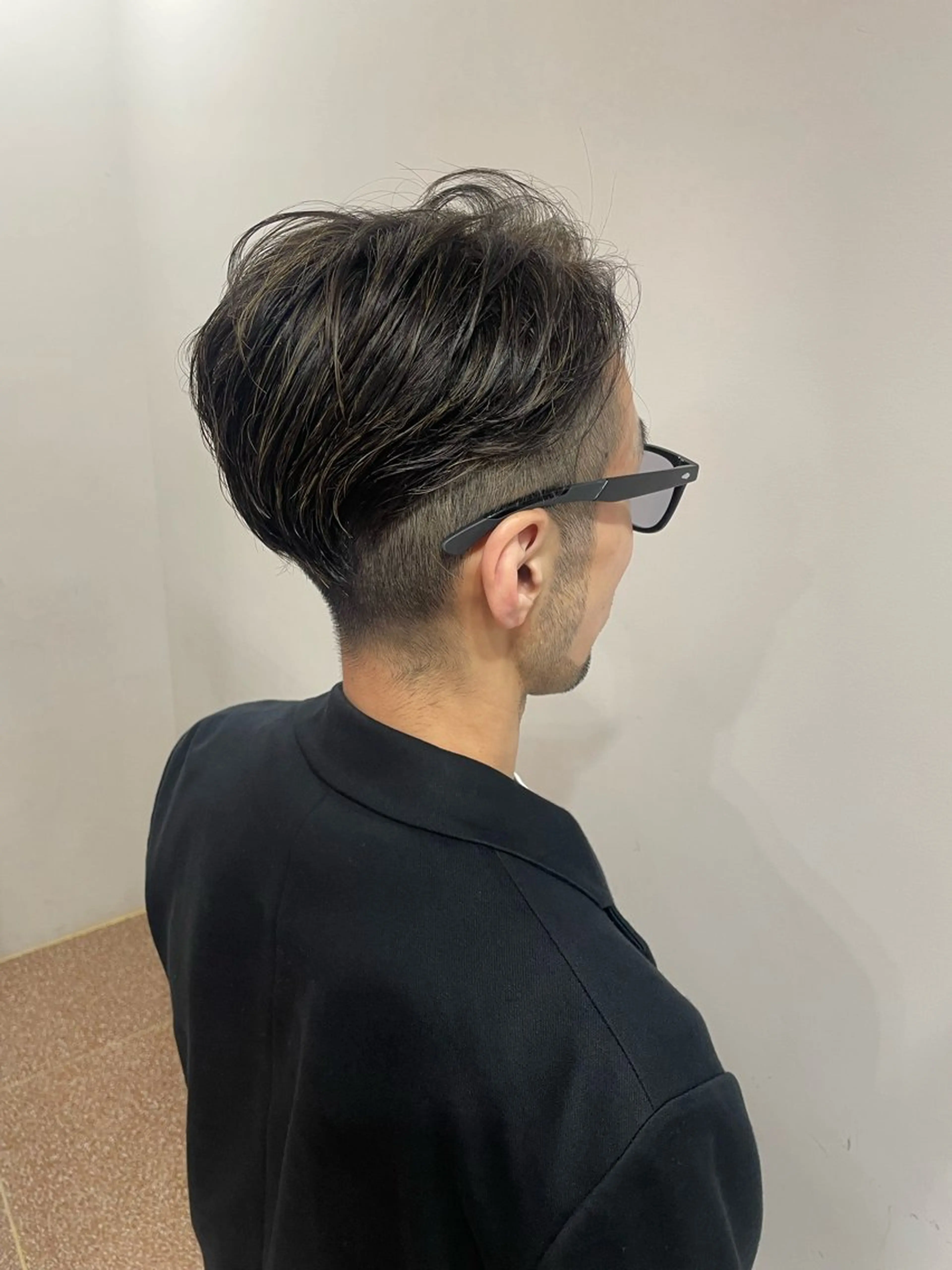 ショート カラー メンズ 佐藤 彩野のヘアスタイル