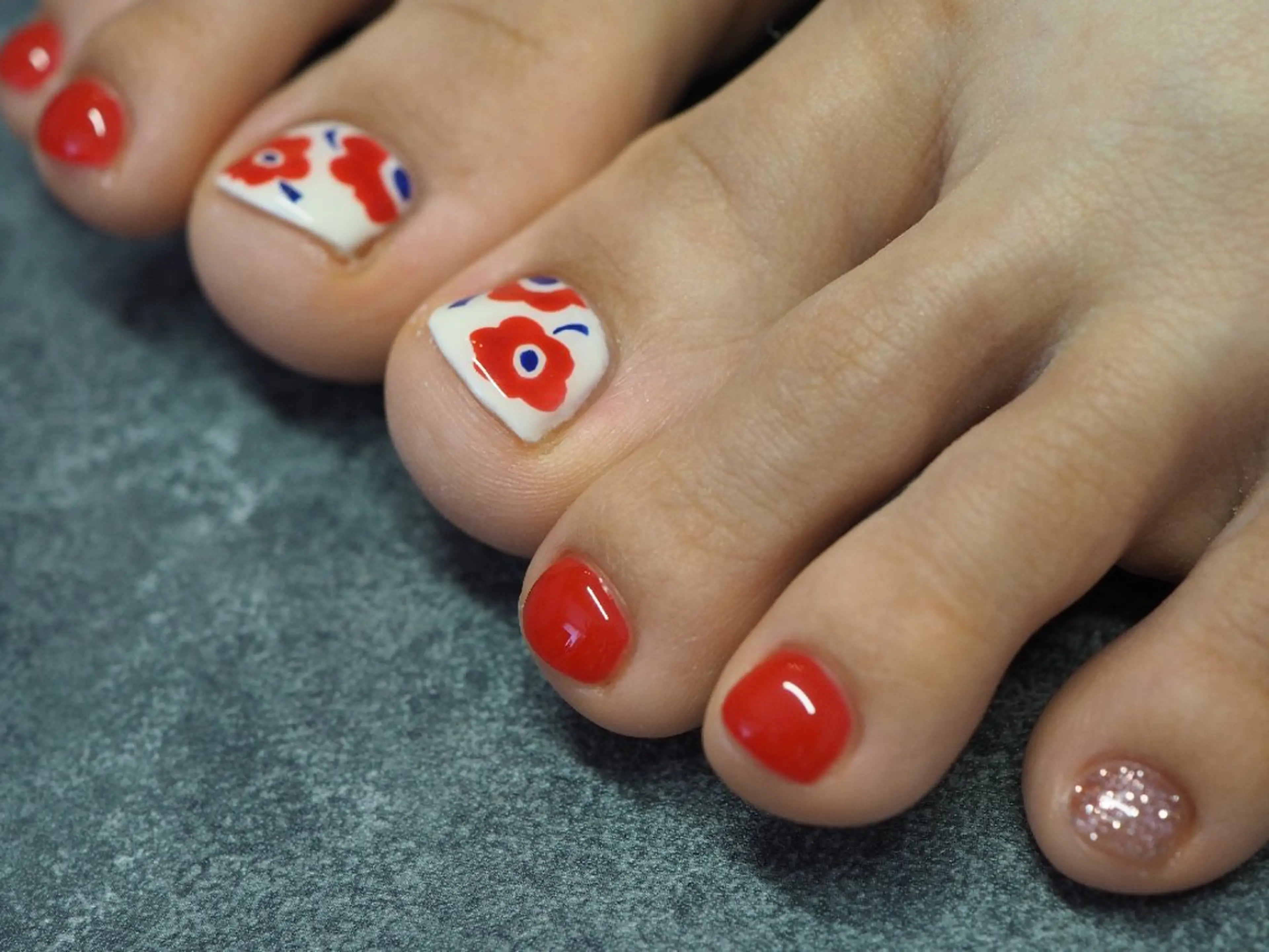 ネイル フラワーネイル フットネイル アトリエマッジョ madokaのネイルデザイン