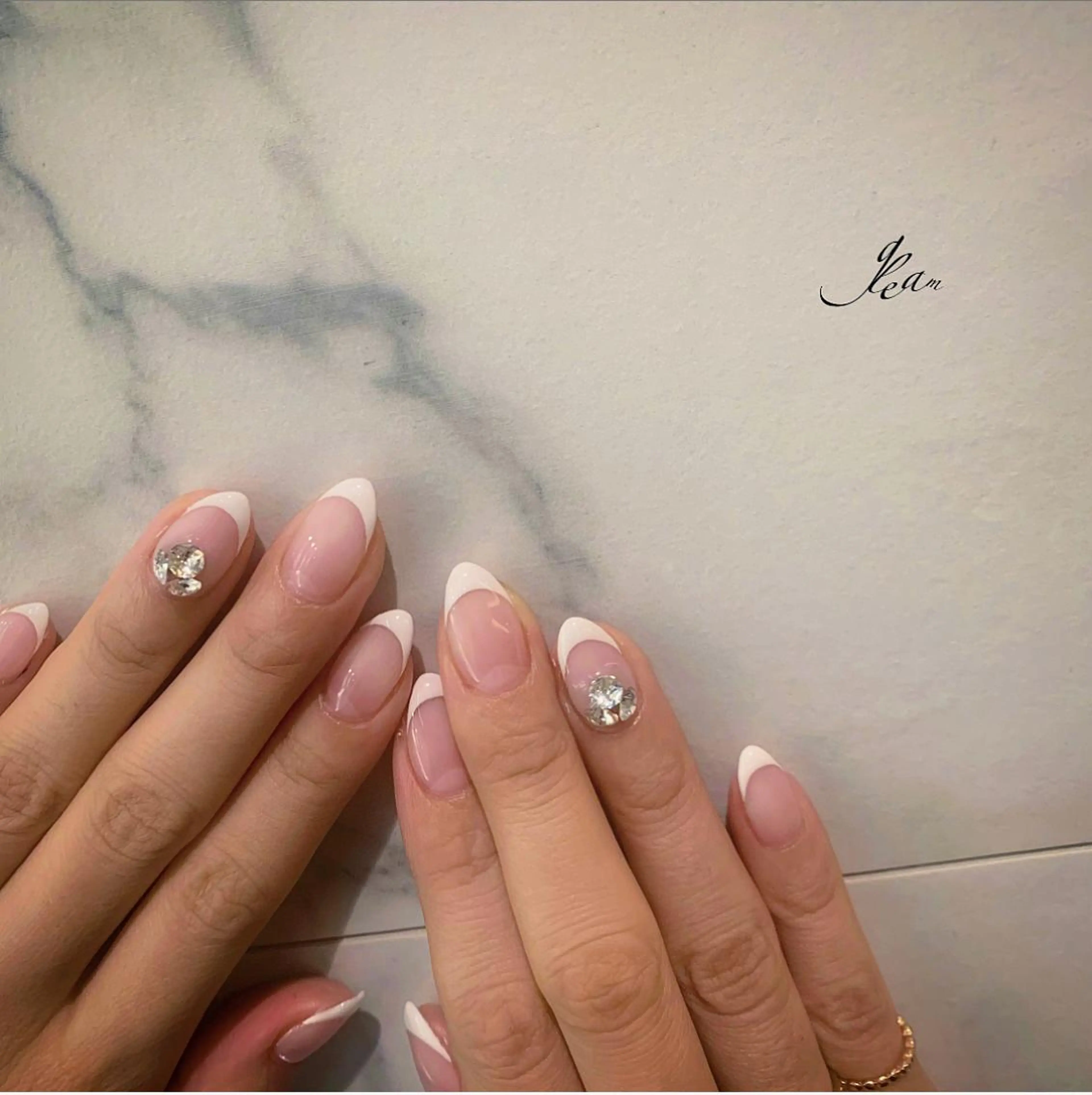 ネイル フレンチネイル gleam所属・gleam✴︎ sayakaのネイルデザイン