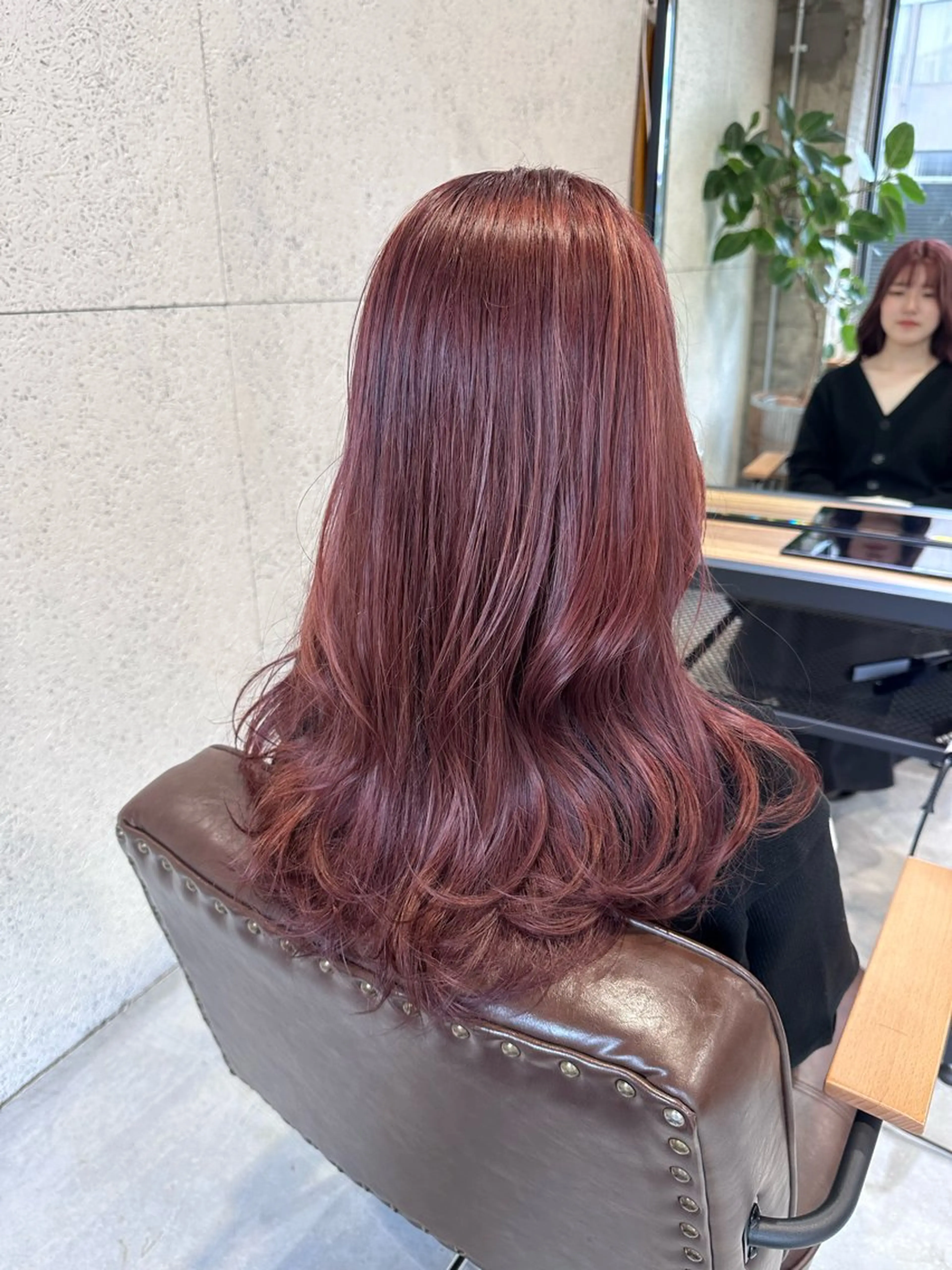 ミディアム 顔まわりレイヤー 韓国風ヘア レイヤーカット ローレイヤー 縮毛矯正 Masena所属・【必ず似合わせます】 川口航平のヘアスタイル