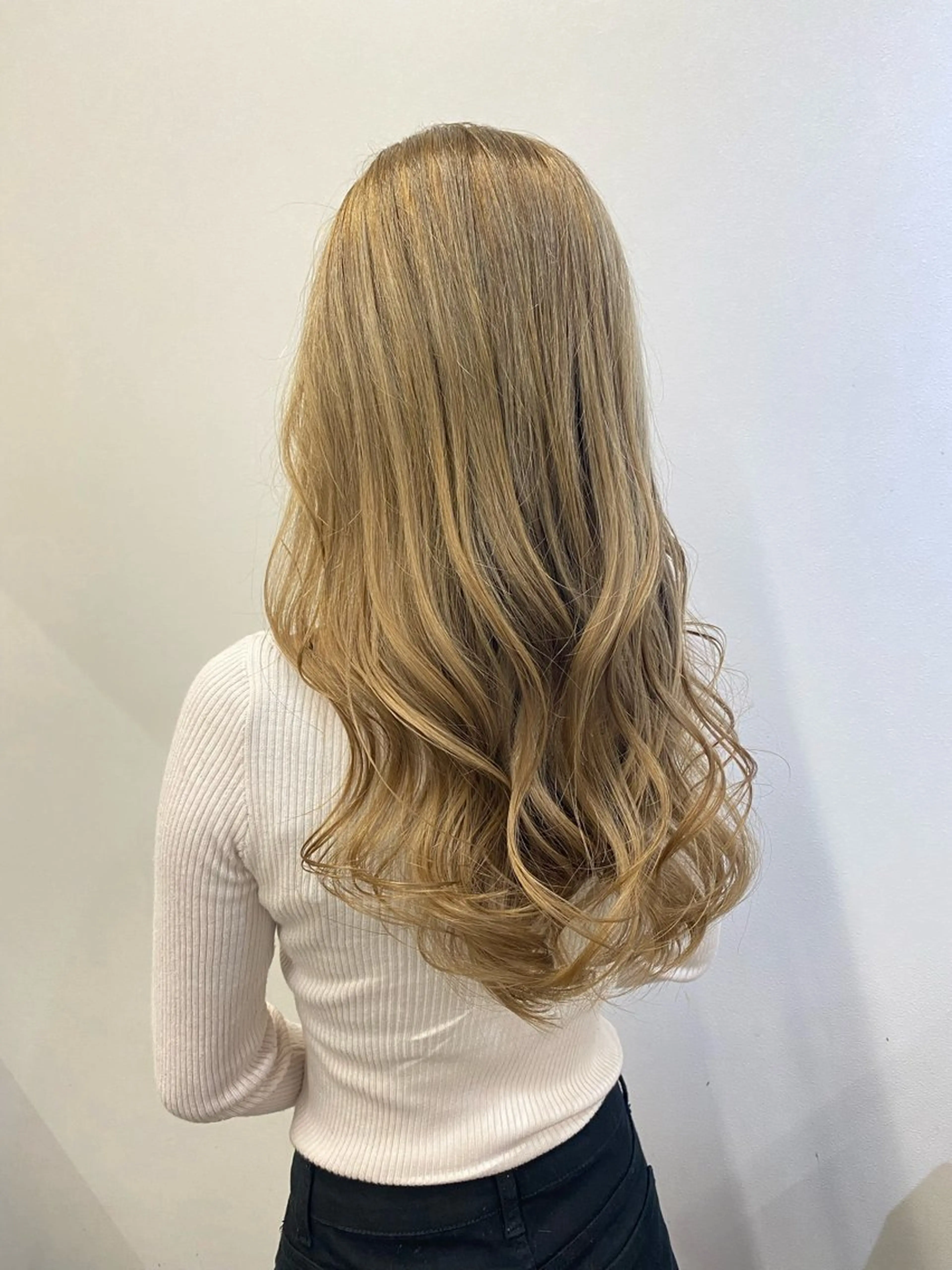 ロング カラー ヘアカラー トリートメント 白髪ぼかしハイライト /レイヤー中島啓太のヘアスタイル