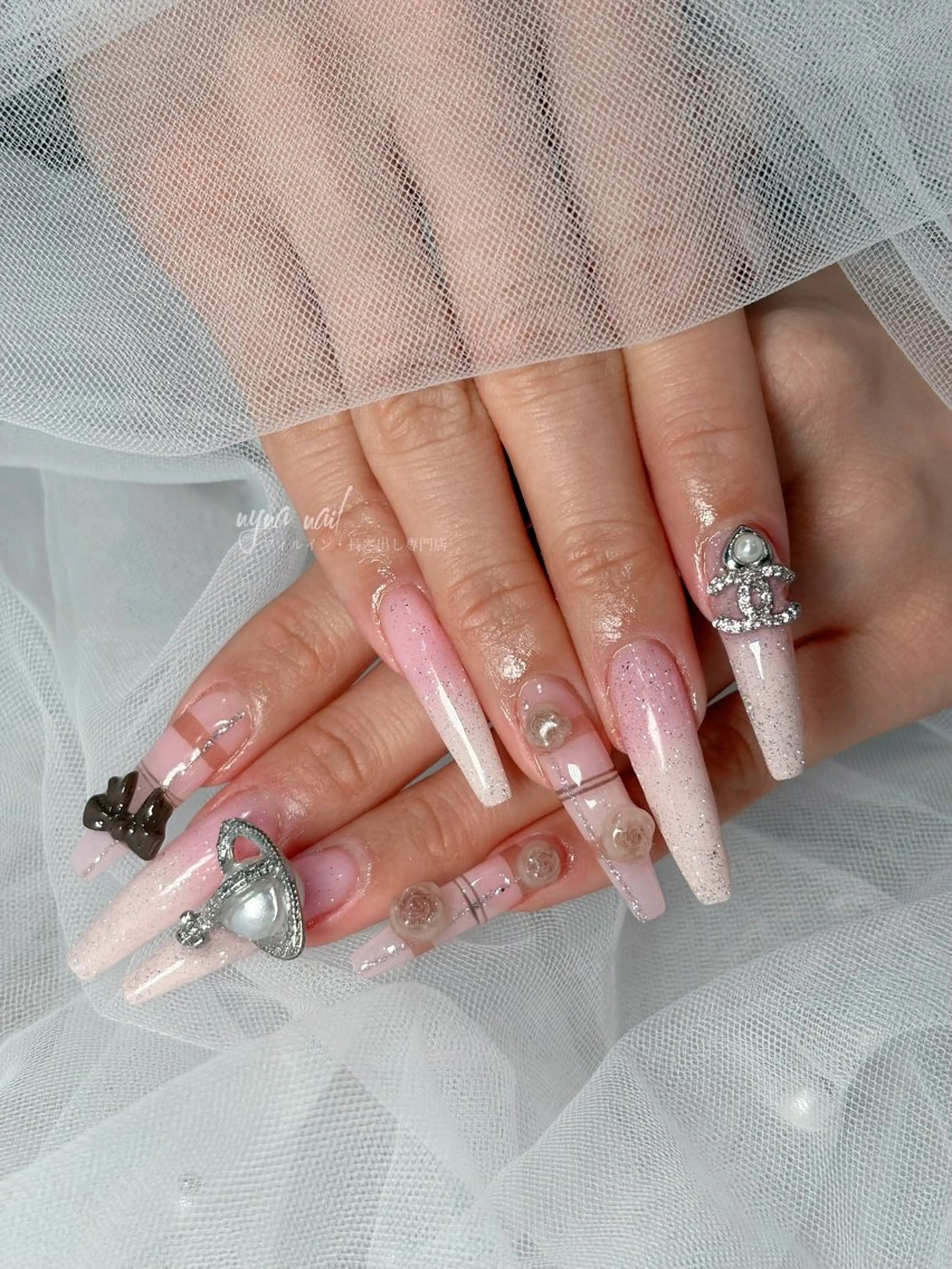 ネイル ハンドネイル 長さ出し専門 nynaのネイルデザイン