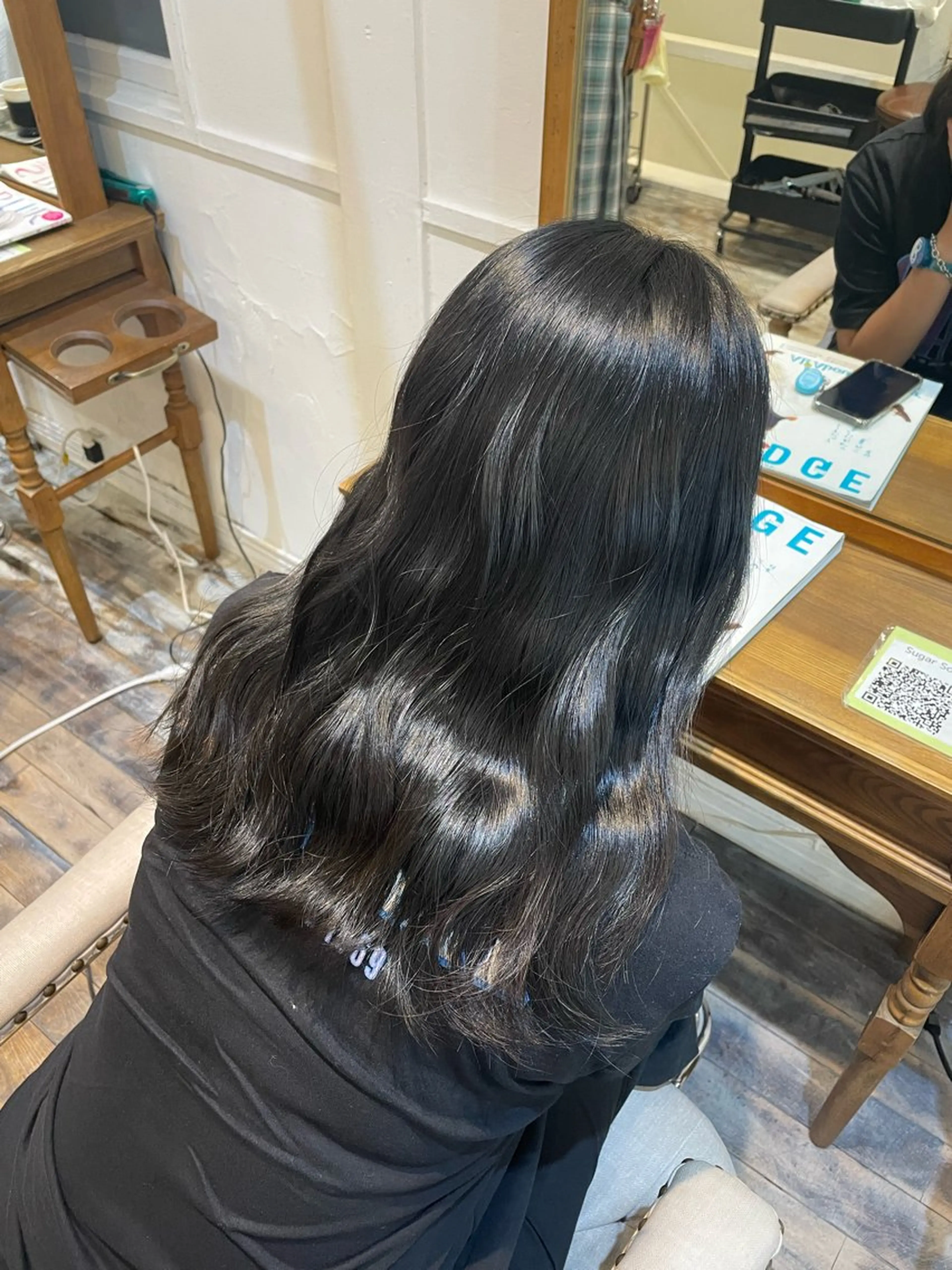 カラー shiomi H辻田 杏梨のヘアスタイル