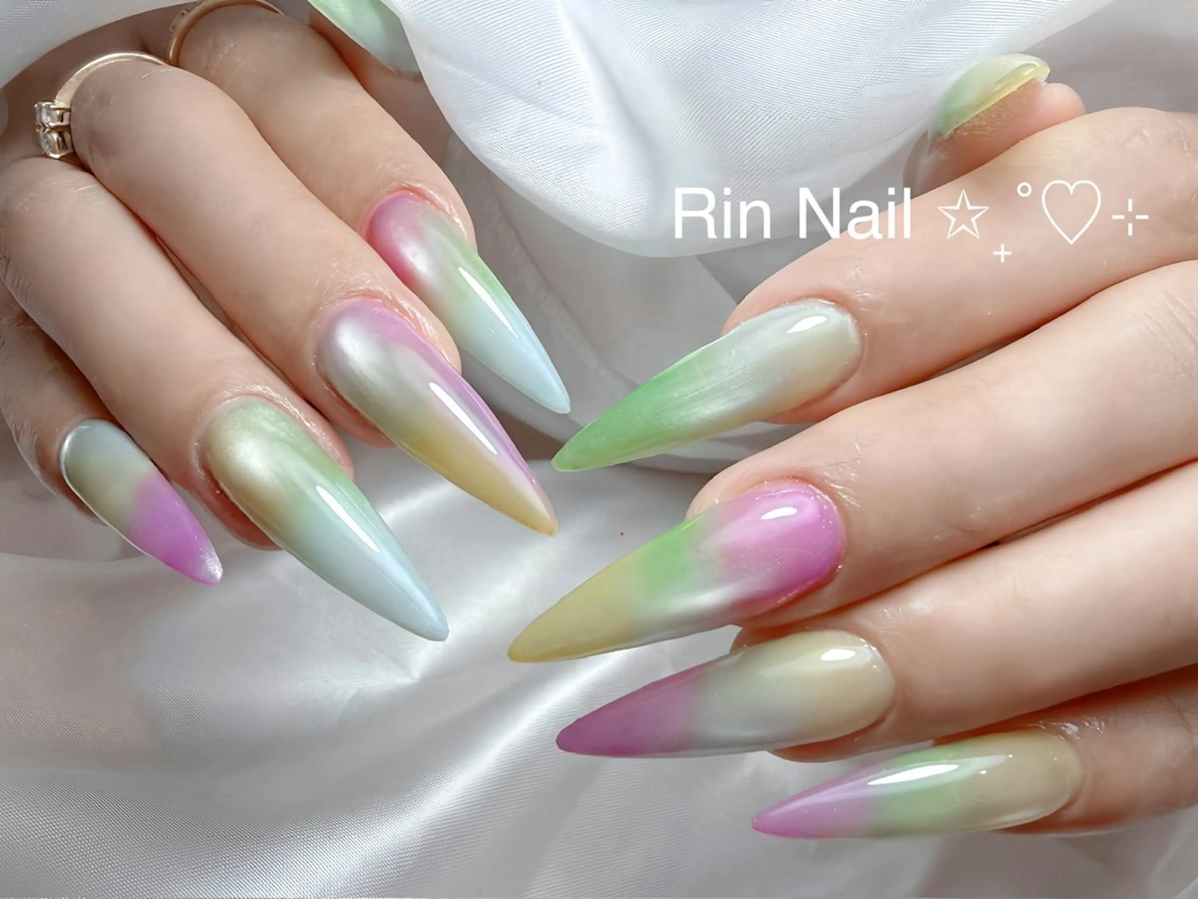 ネイル チークネイル フラッシュネイル フラワーネイル フットネイル ジェルネイル ハンドネイル Rin Nail Shinokuboのネイルデザイン