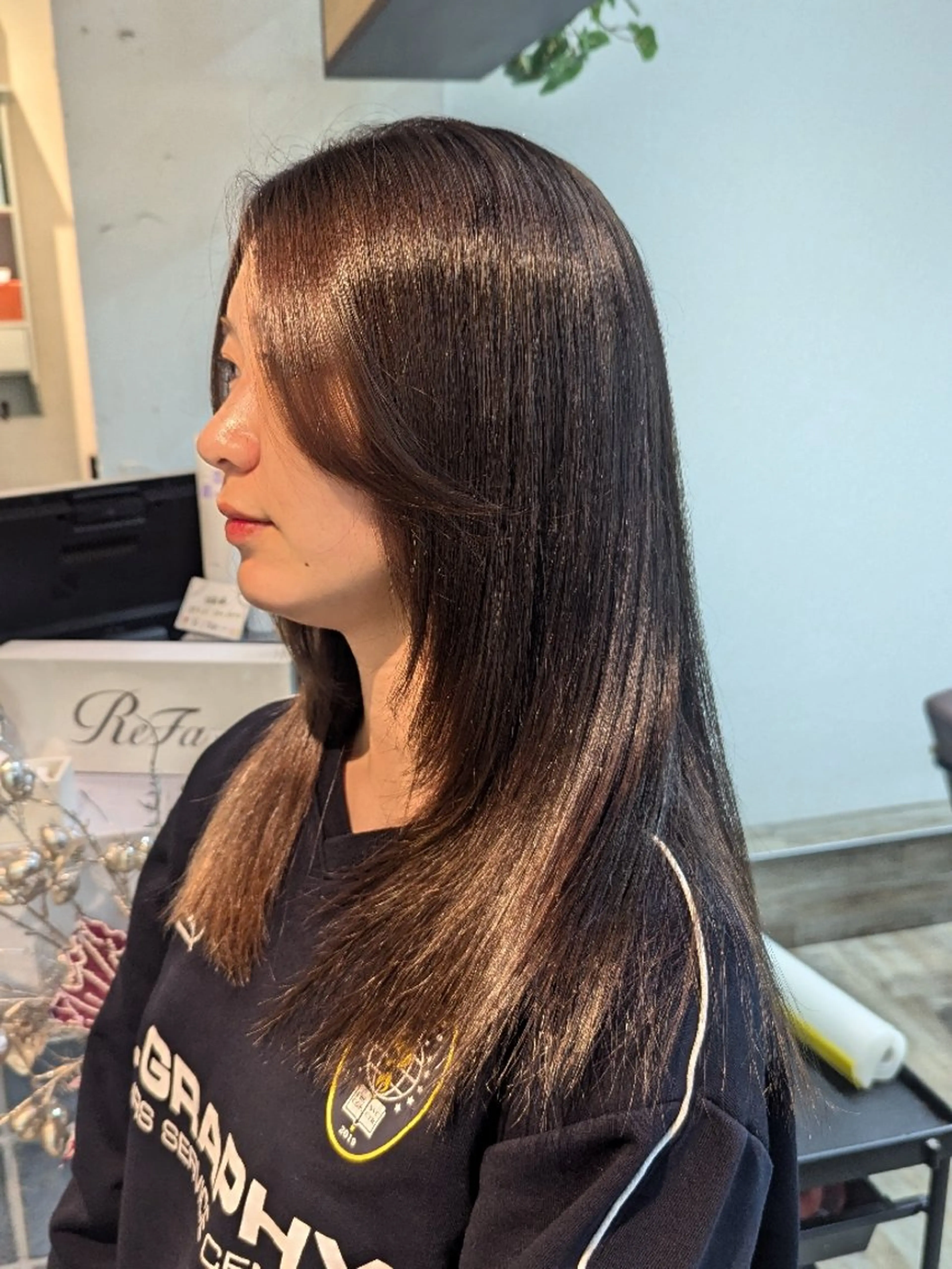 ロング カラー 🏹MIYU￤抜け感 ×柔らかカラーのヘアスタイル