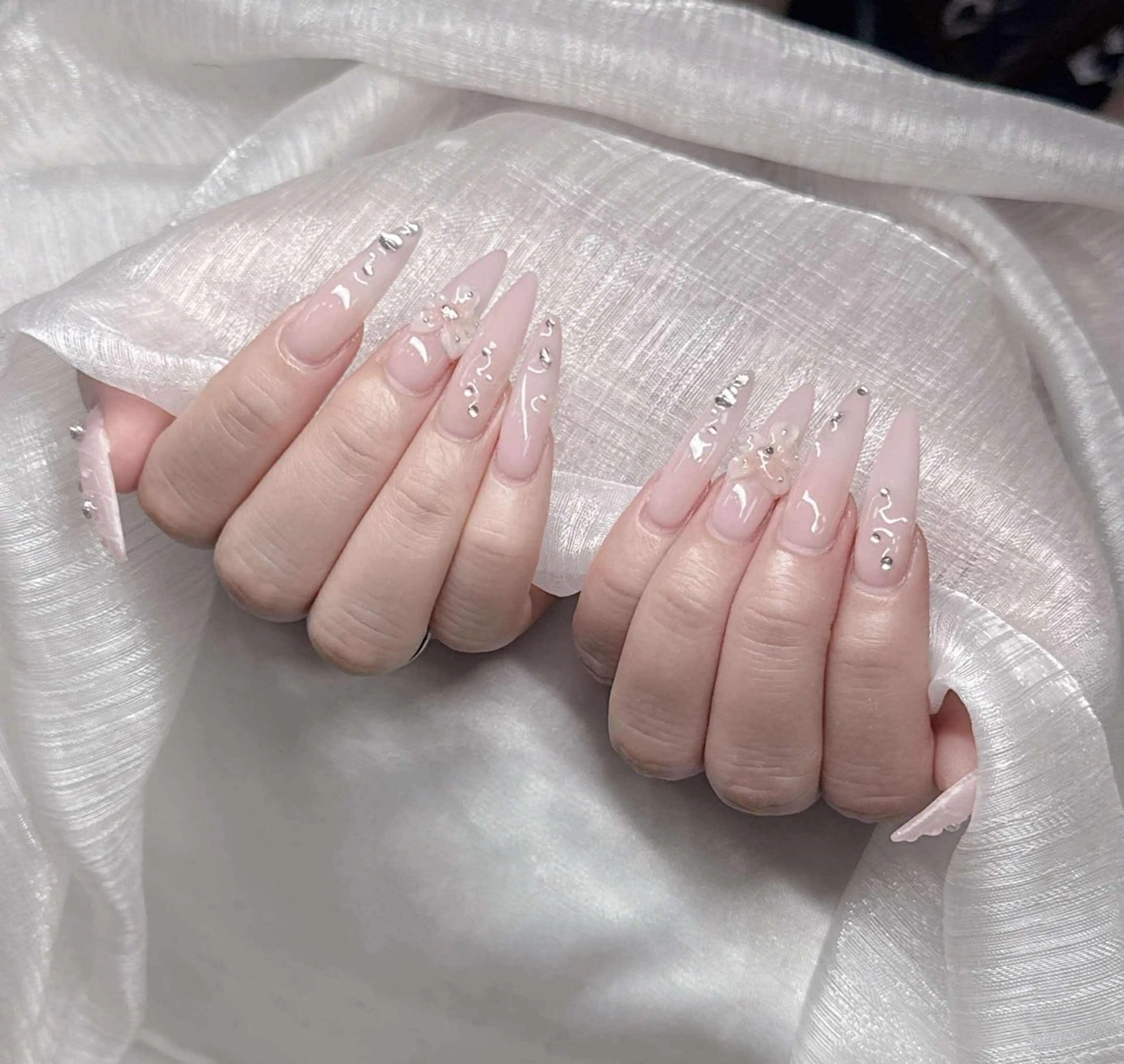 ネイル ハンドネイル Lee Nailsのネイルデザイン