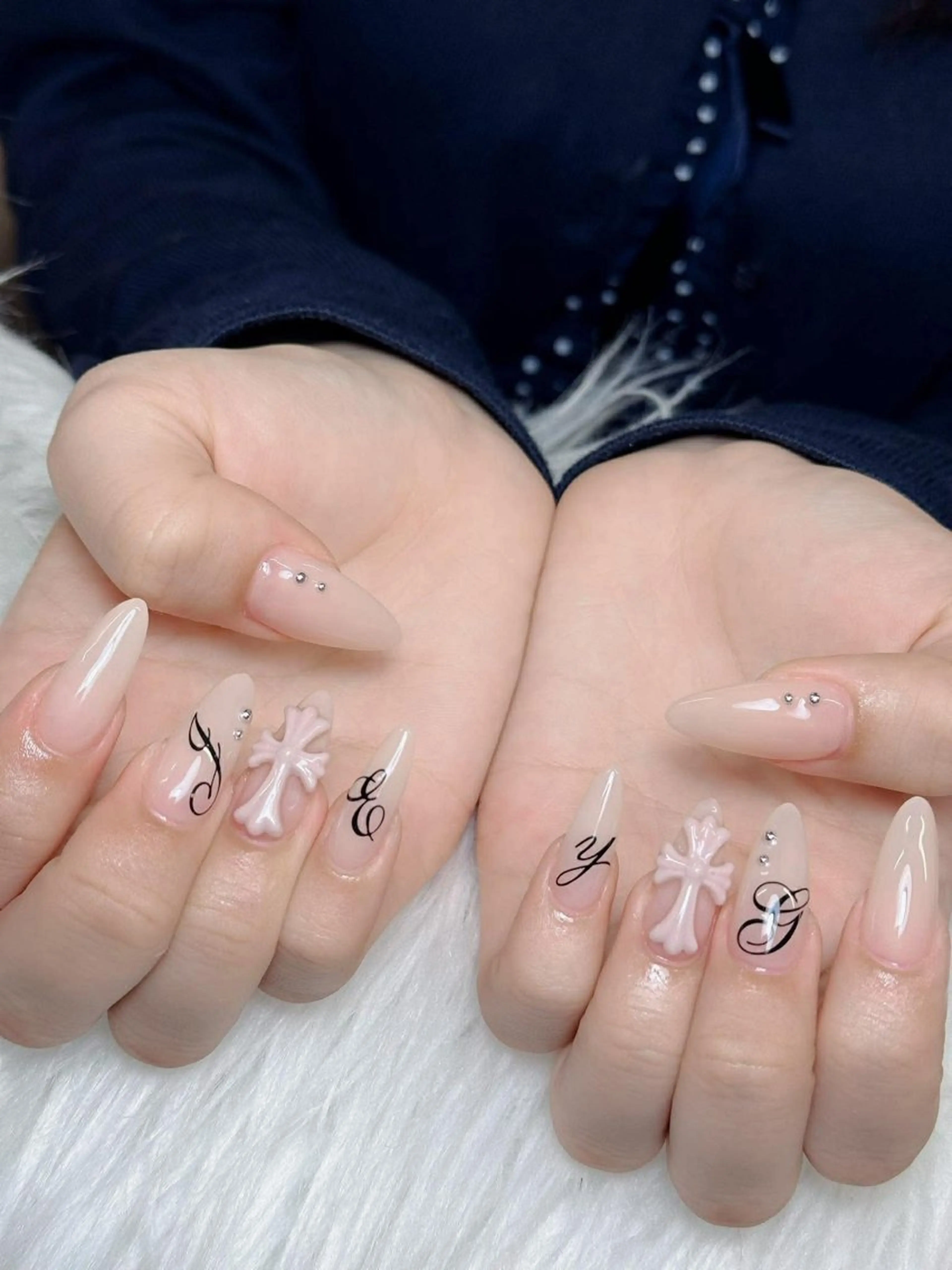 ネイル オーロラネイル チークネイル 長さ出し フレンチネイル 韓国ネイル ハンドネイル Lumi Shinokuboのネイルデザイン