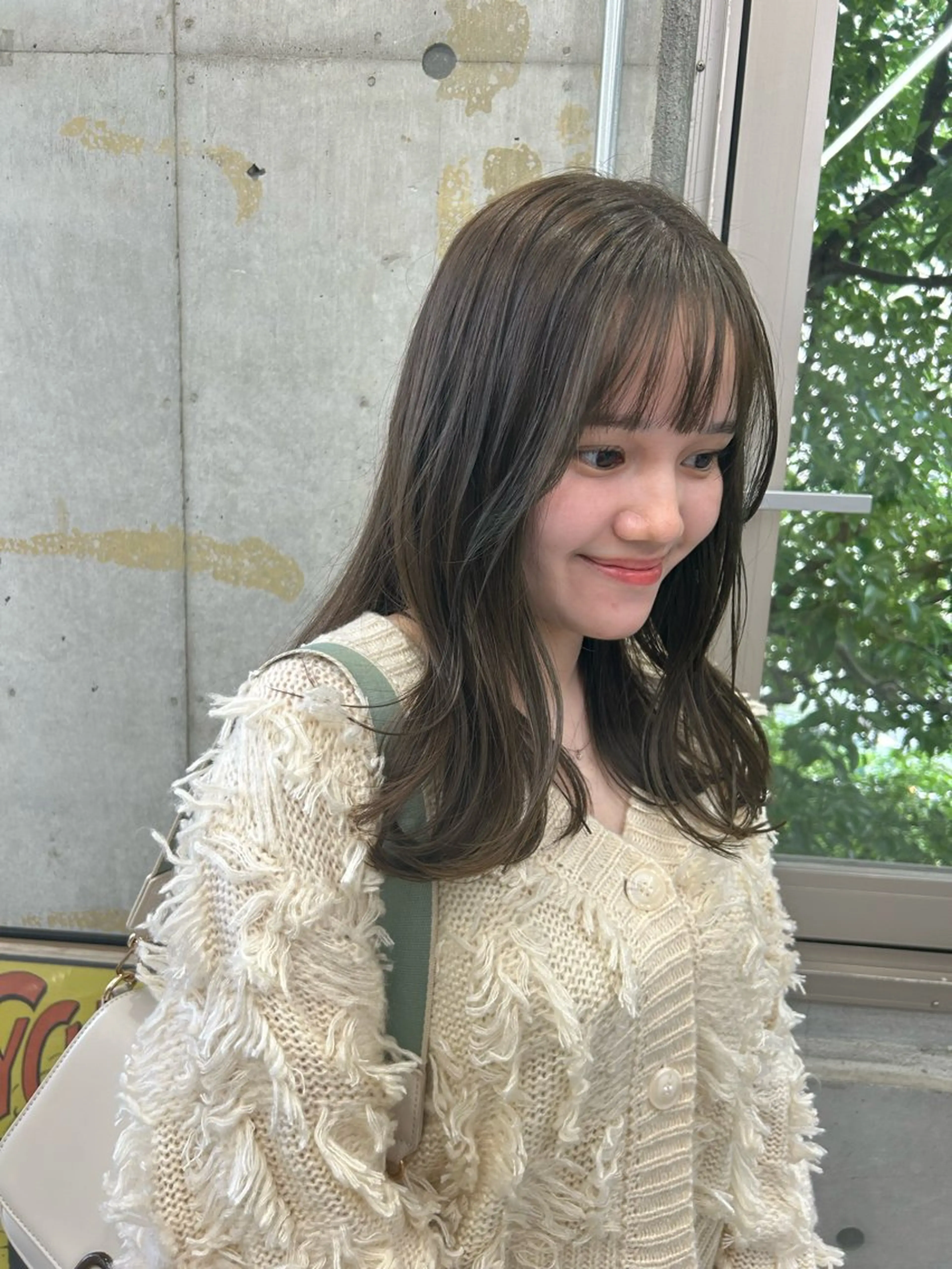 セミロング 髪質改善 縮毛矯正 髪質改善/艶カラー /レイヤーカット💛のヘアスタイル