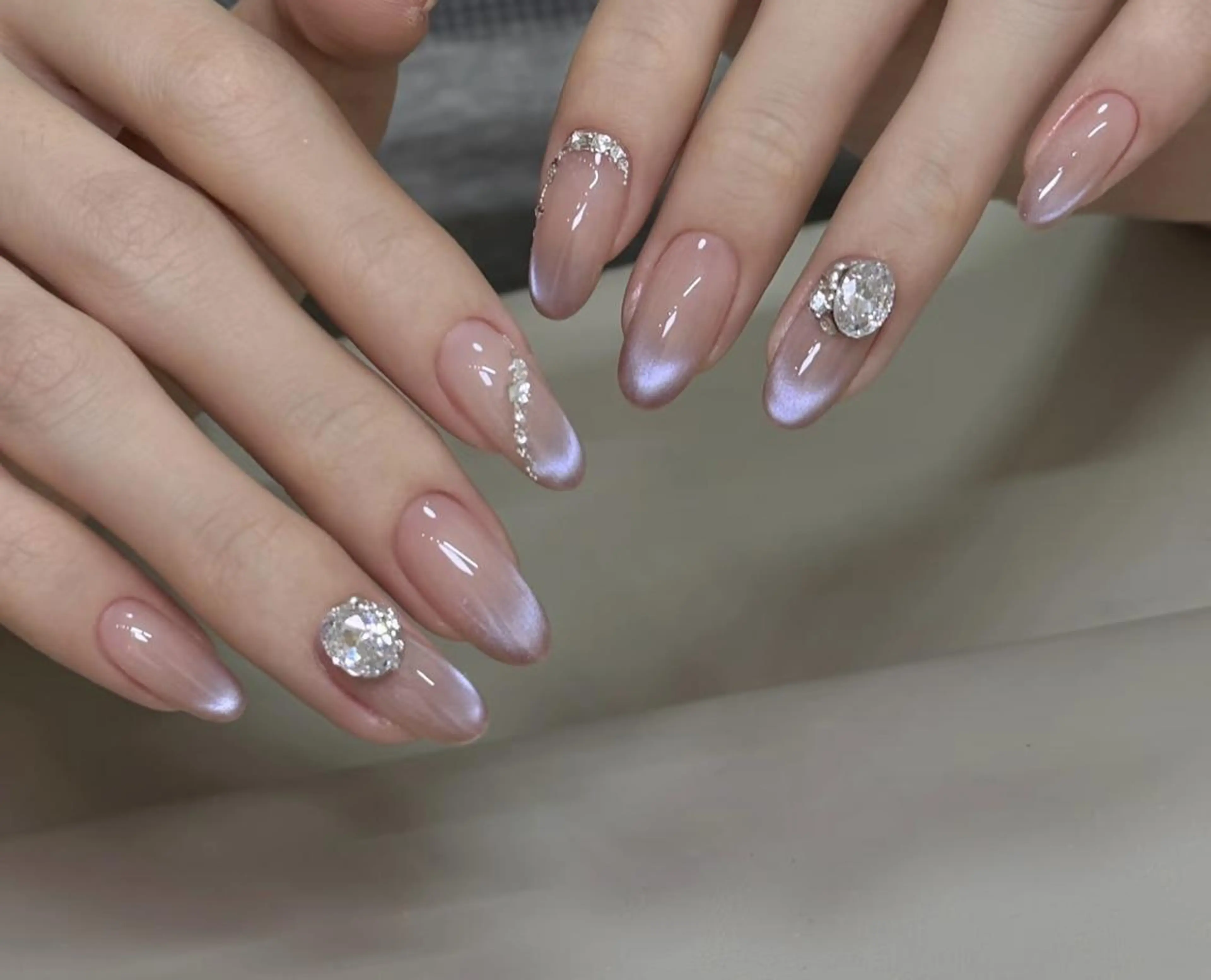ネイル ハンドネイル 🎀 Ayaka_nailのネイルデザイン