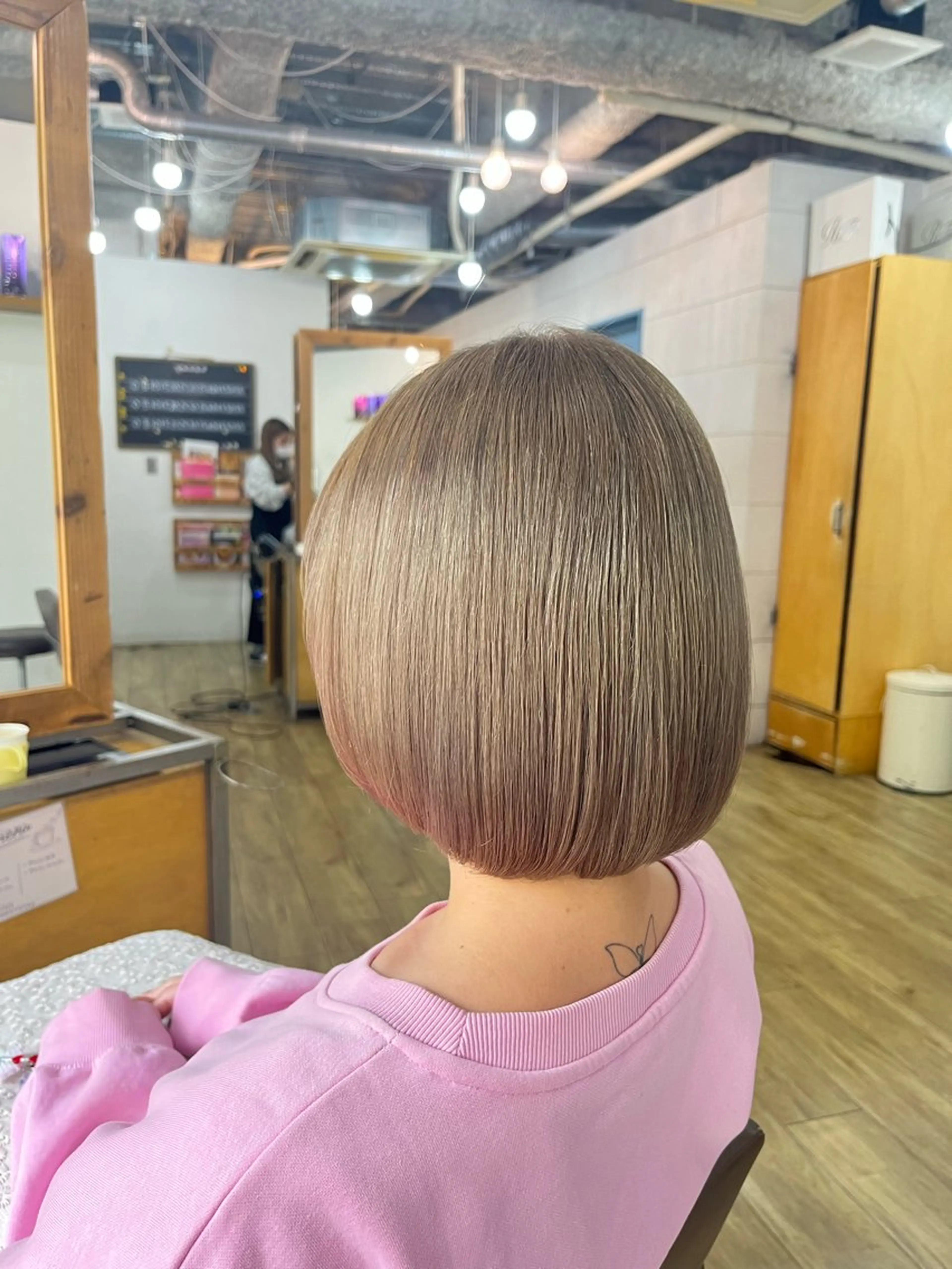 ミディアム カラー ベージュカラー カット ヘアカラー トリートメント 似合わせ/ブリーチ/ 髪質改善/ミクෆ‪のヘアスタイル