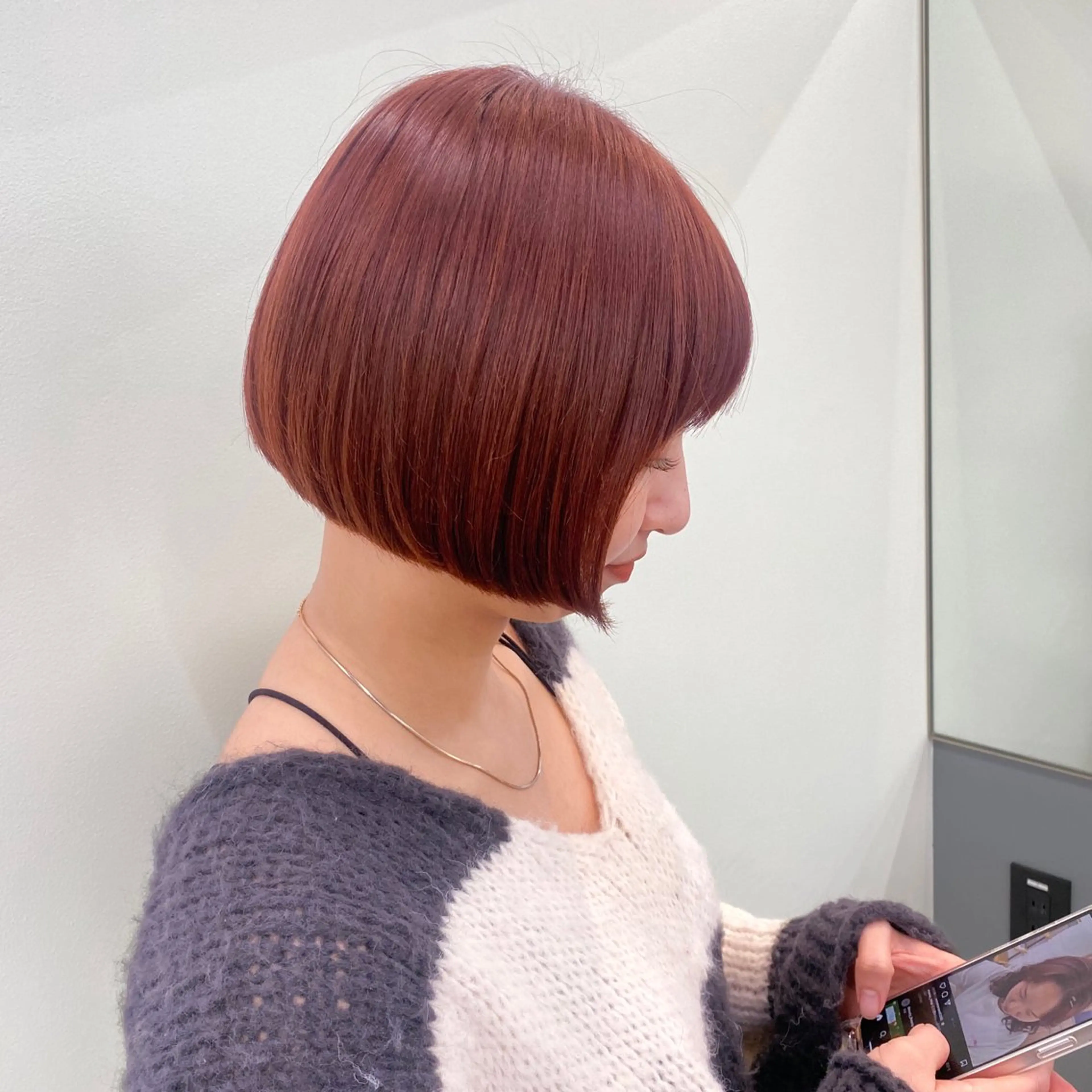 ショート カラー ブリーチ ブリーチなしカラー shiori/暖色/ レイヤー/似合わせのヘアスタイル