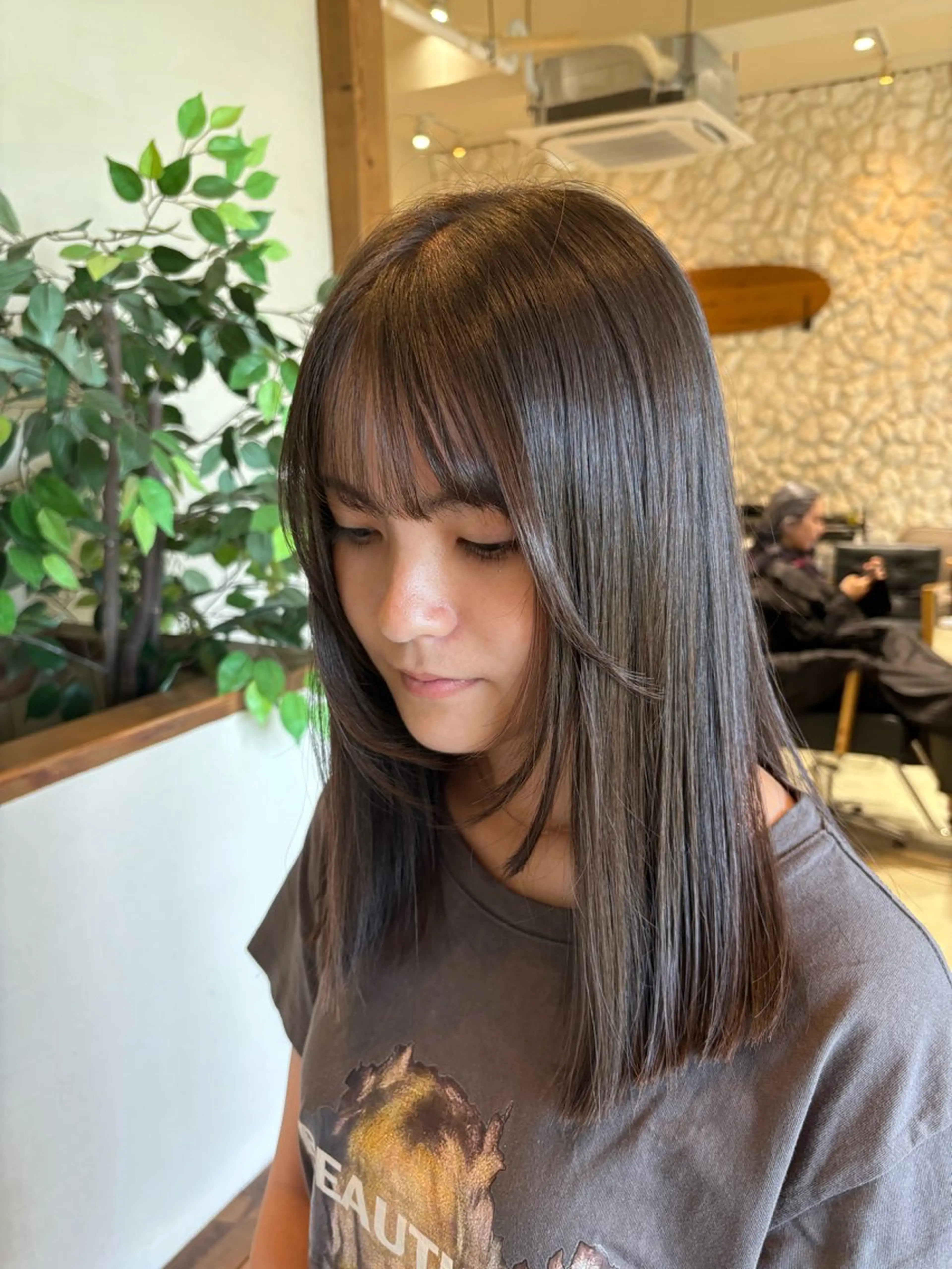 ミディアム 山口 南のヘアスタイル