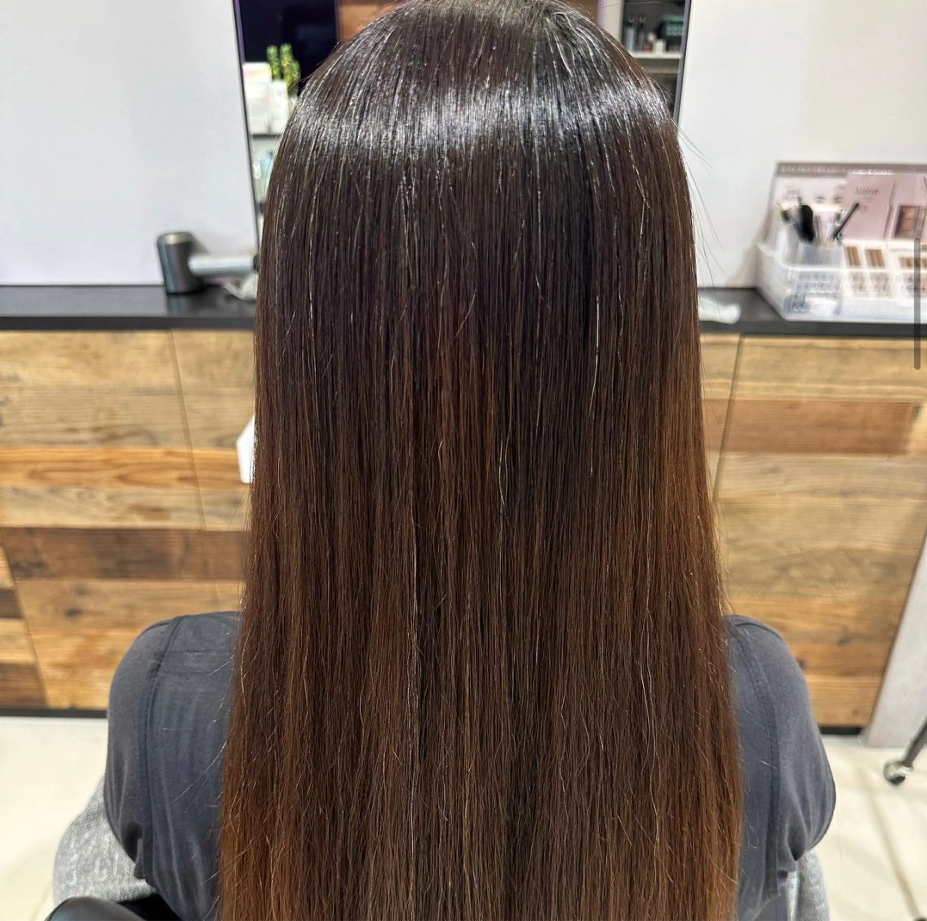 ロング mEg   hair creation所属・縮毛矯正／ダブル カラー／はづき☘️のヘアスタイル