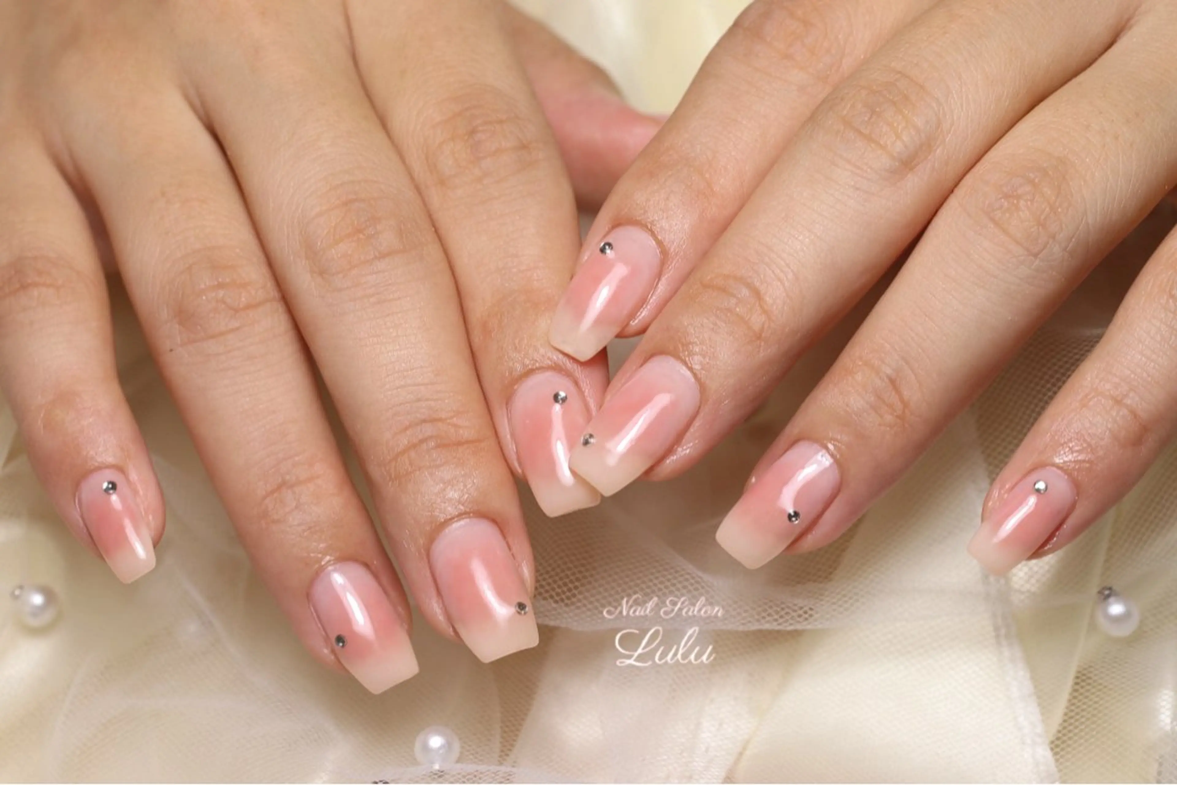 ネイル ハンドネイル Lulu nail salon 南堀江店所属・西村 あやかのネイルデザイン