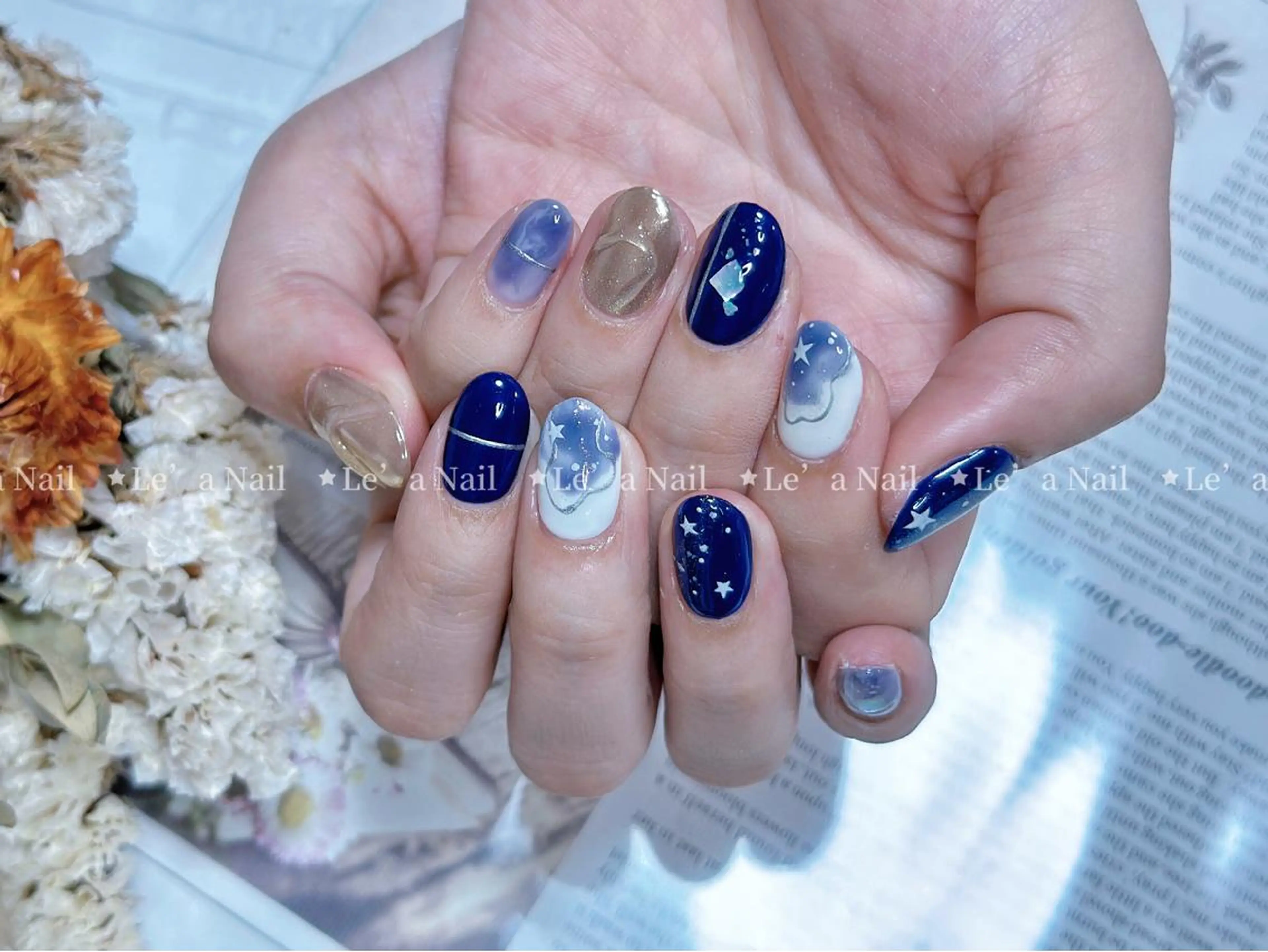 ショート カラー ネイル Le’a NailSalonのネイルデザイン
