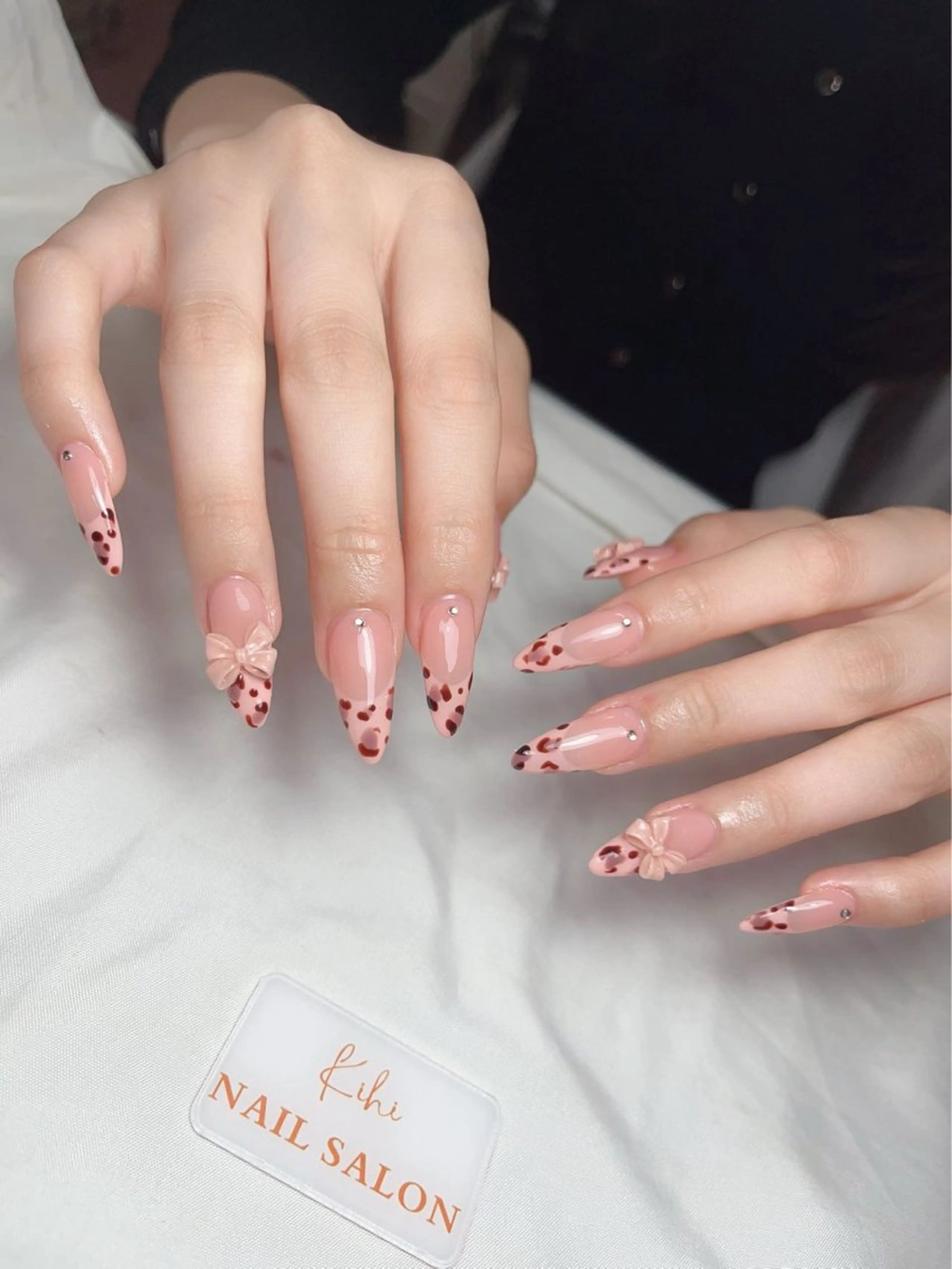 ネイル アートネイル フレンチネイル ジェルネイル グラデーション 韓国ネイル ハンドネイル 💕鈴木ユリ パラジェル/オフ無料のネイルデザイン