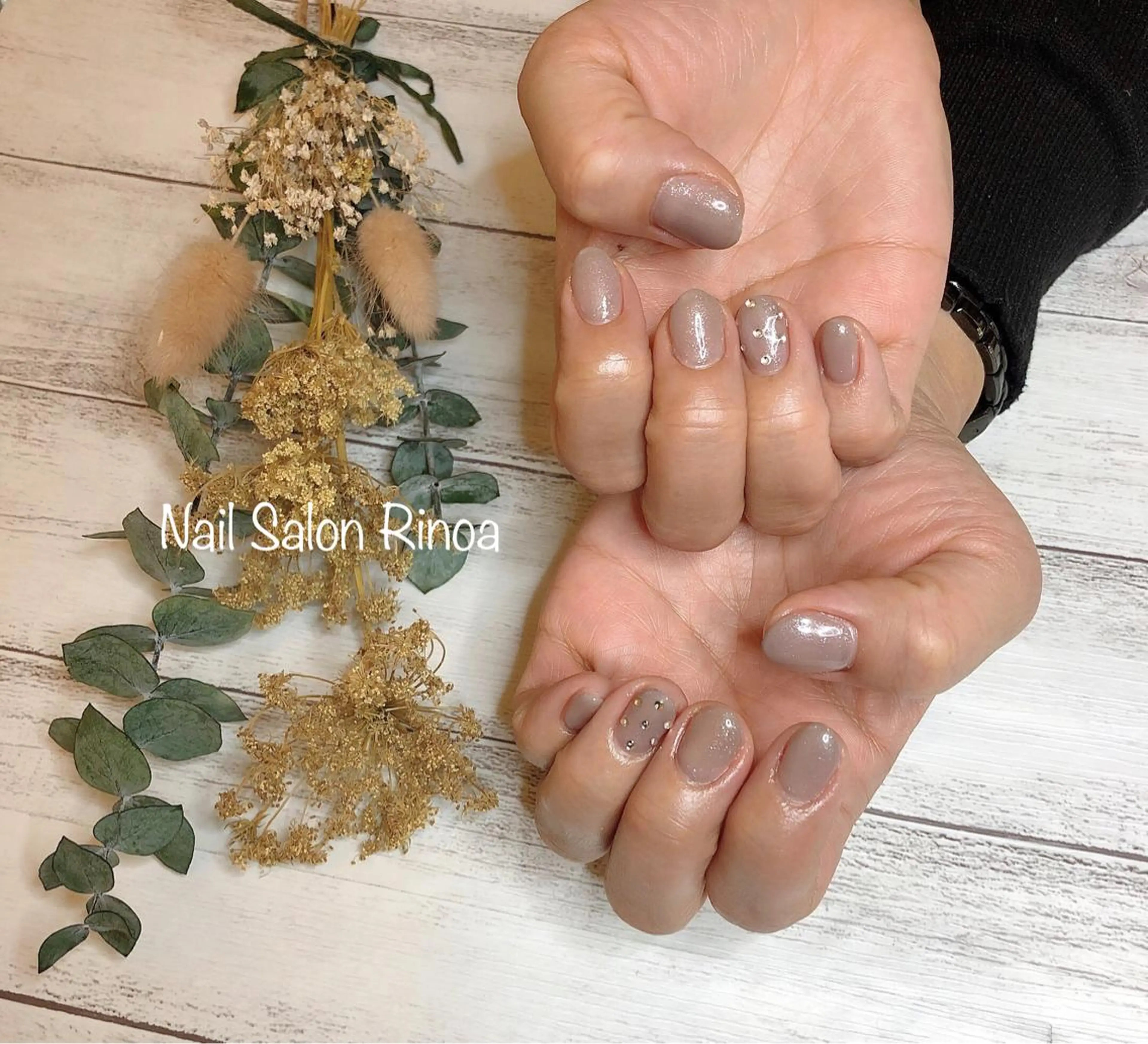 ネイル 持ち込み ストーンネイル ハンドネイル フットネイル Nail Salon Rinoaのネイルデザイン