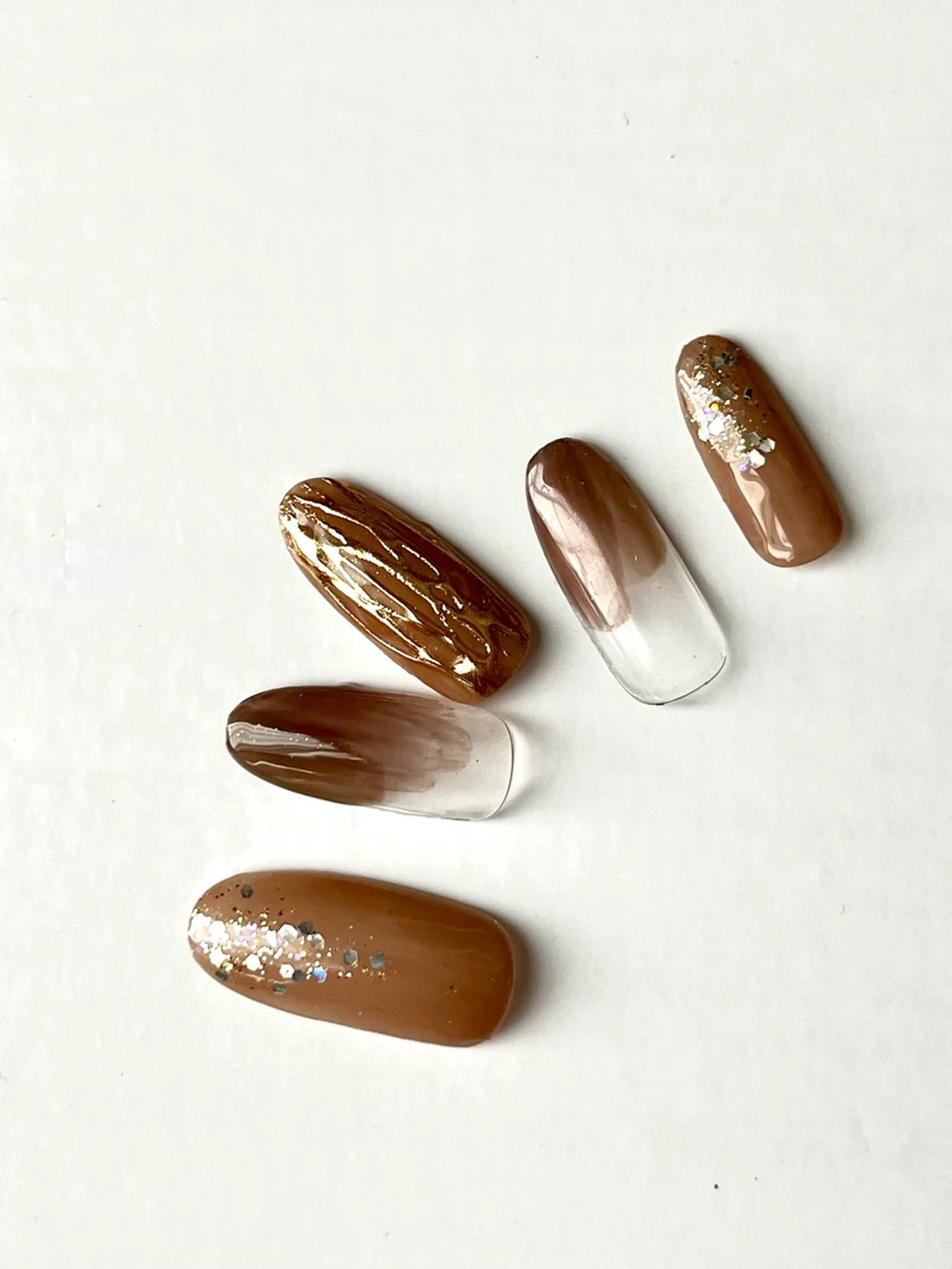 ネイル ニュアンスネイル ルル ソレイユのネイルデザイン