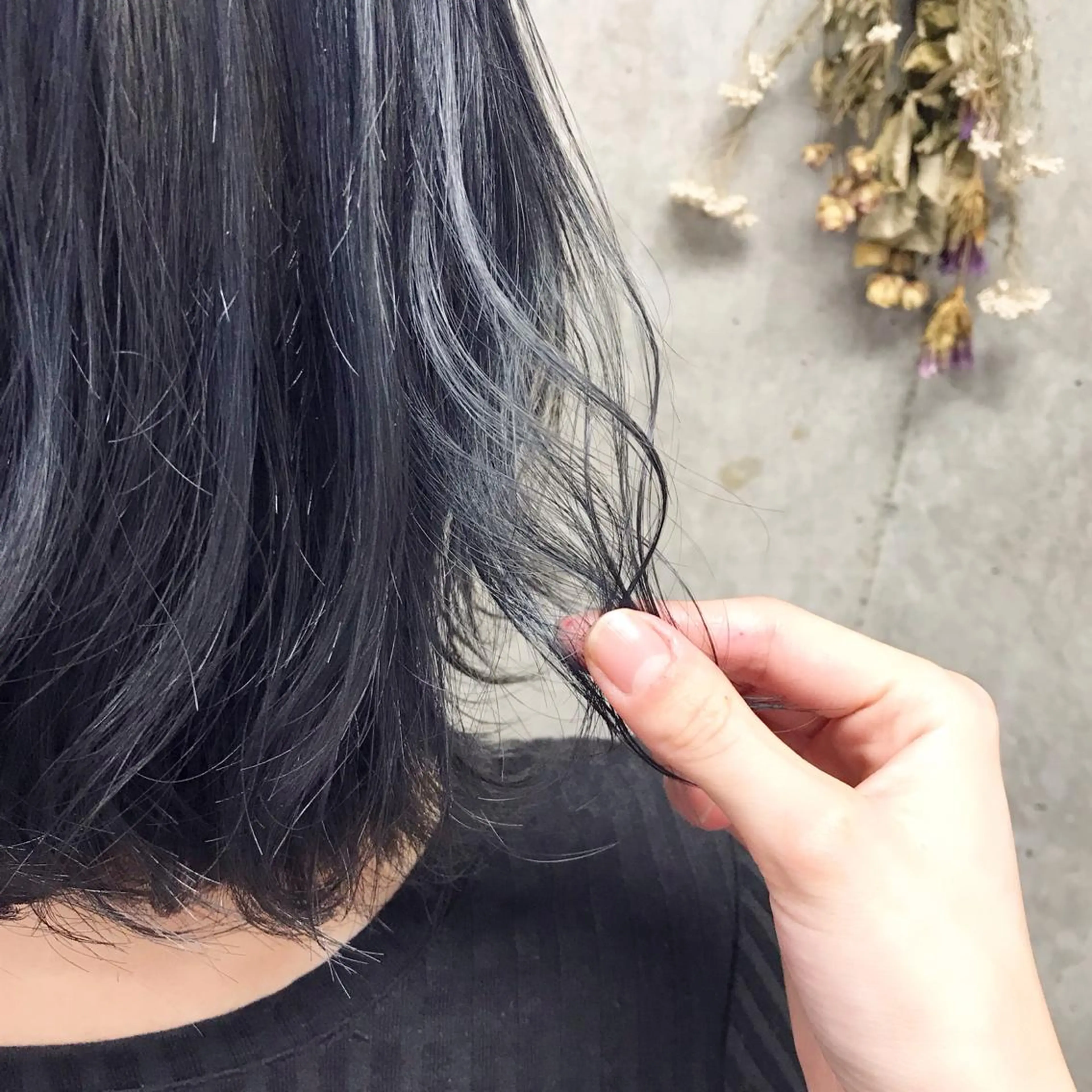 ミディアム カラー ヘアアレンジ ブリーチ ブルーカラー Satsuki ✂︎♡のヘアスタイル