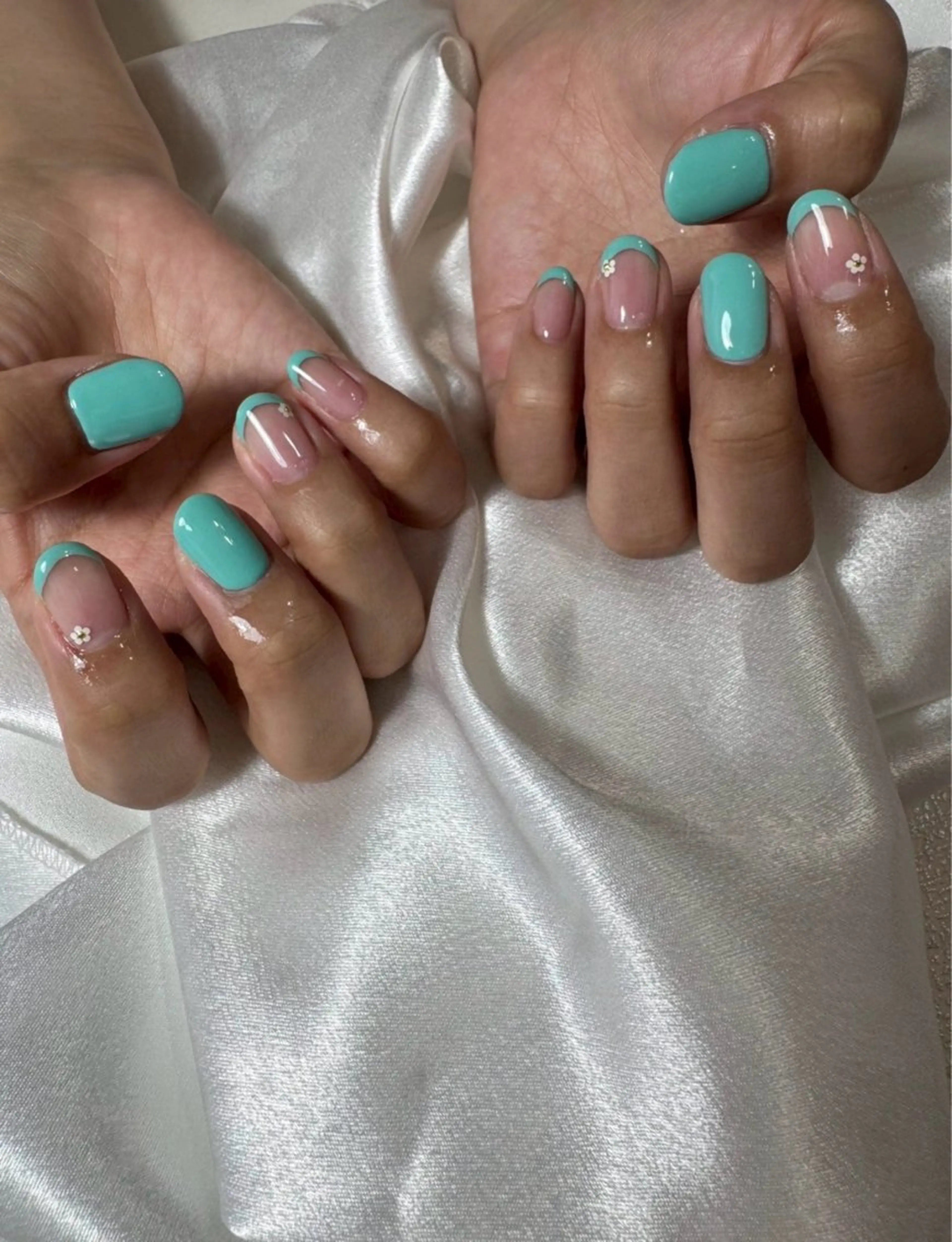 ネイル オーロラネイル 桜ネイル フラワーネイル フットネイル フレンチネイル ハンドネイル kiki nail たまプラーザのネイルデザイン