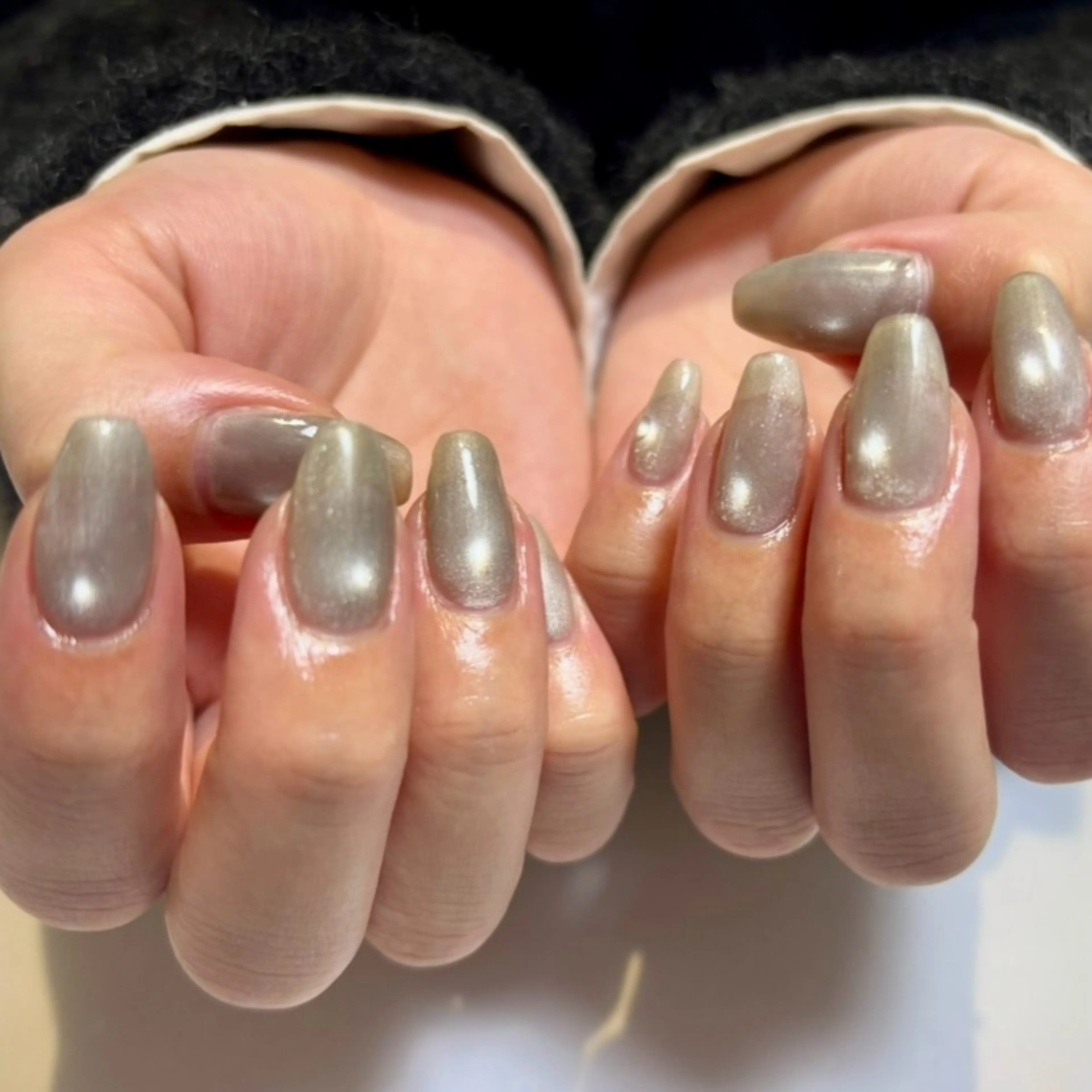 ネイル ジェルネイル マグネットネイル パラジェル ハンドネイル juri / 自由が丘￤フィルインのネイルデザイン