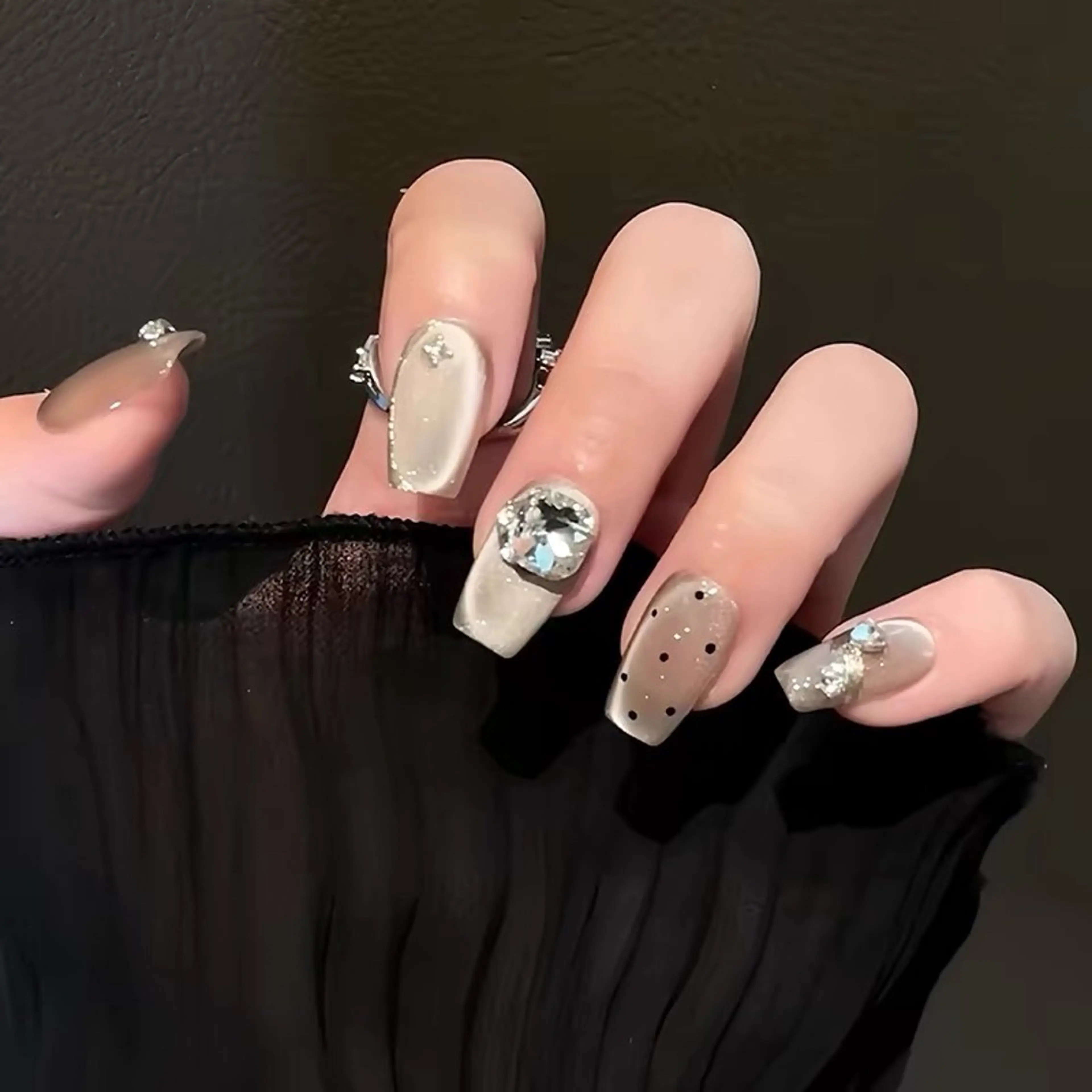 ネイル FJ ネイルサロンのネイルデザイン