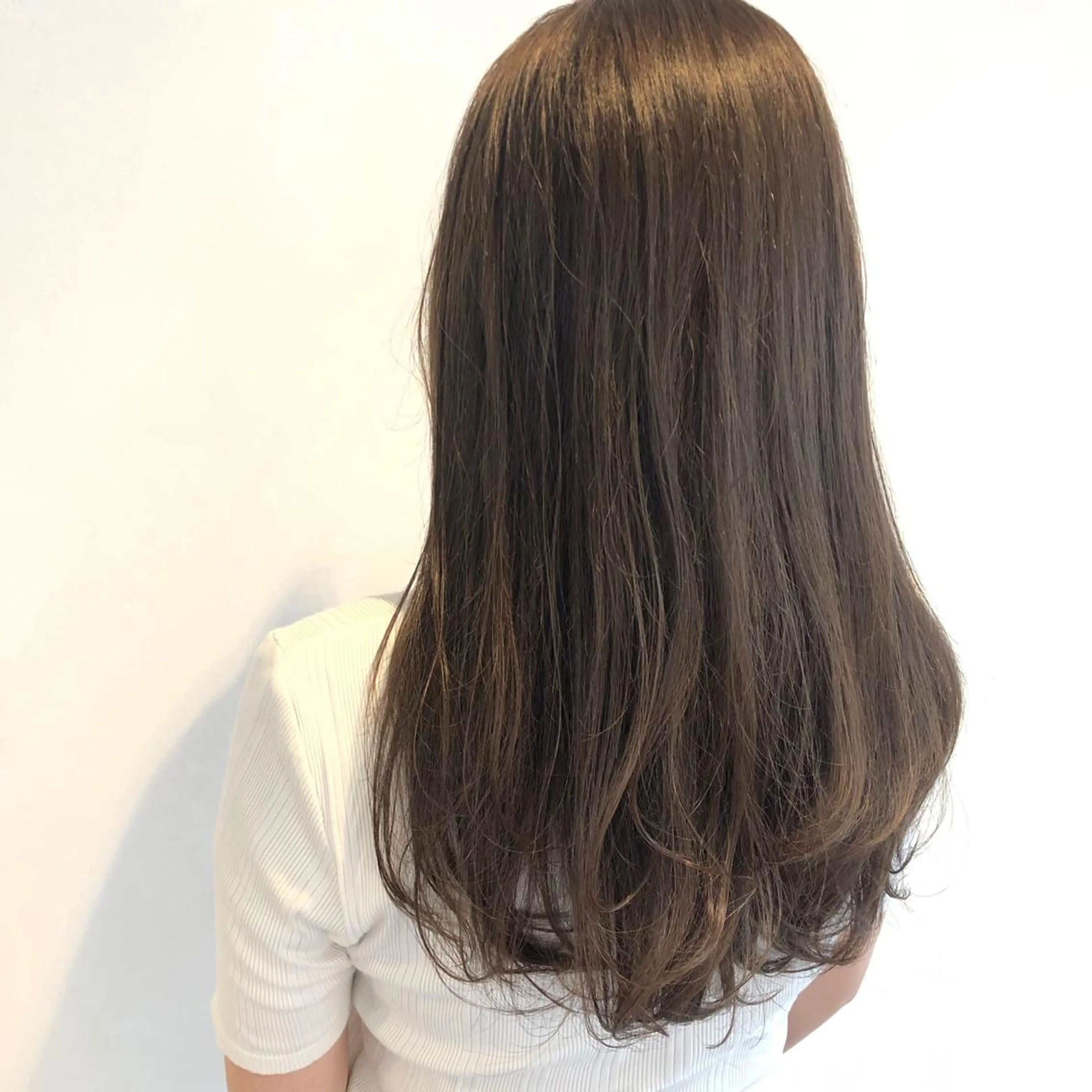 ロング カラー カット ヘアカラー トリートメント chiaki .のヘアスタイル