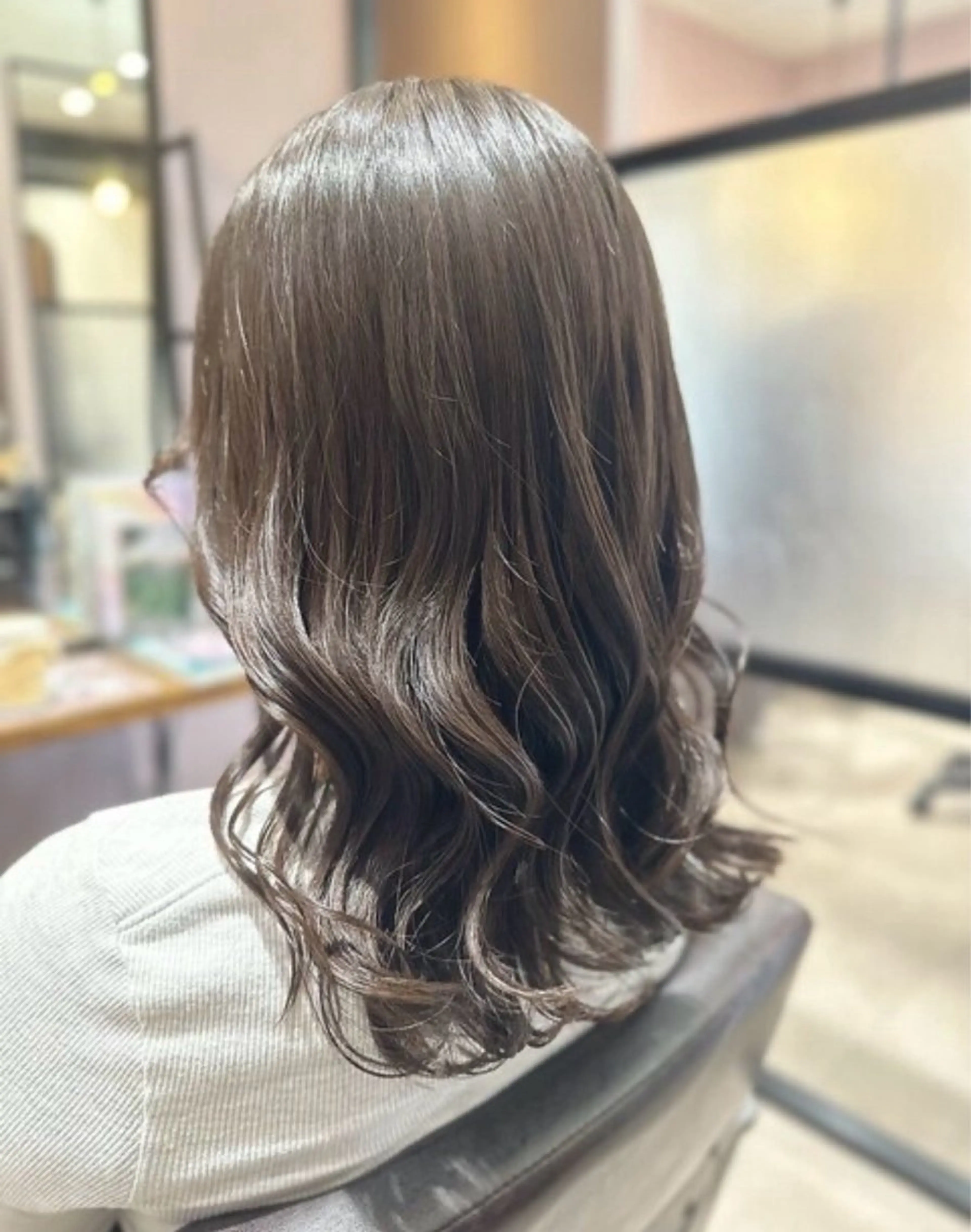 カラー 梶 瑞希のヘアスタイル