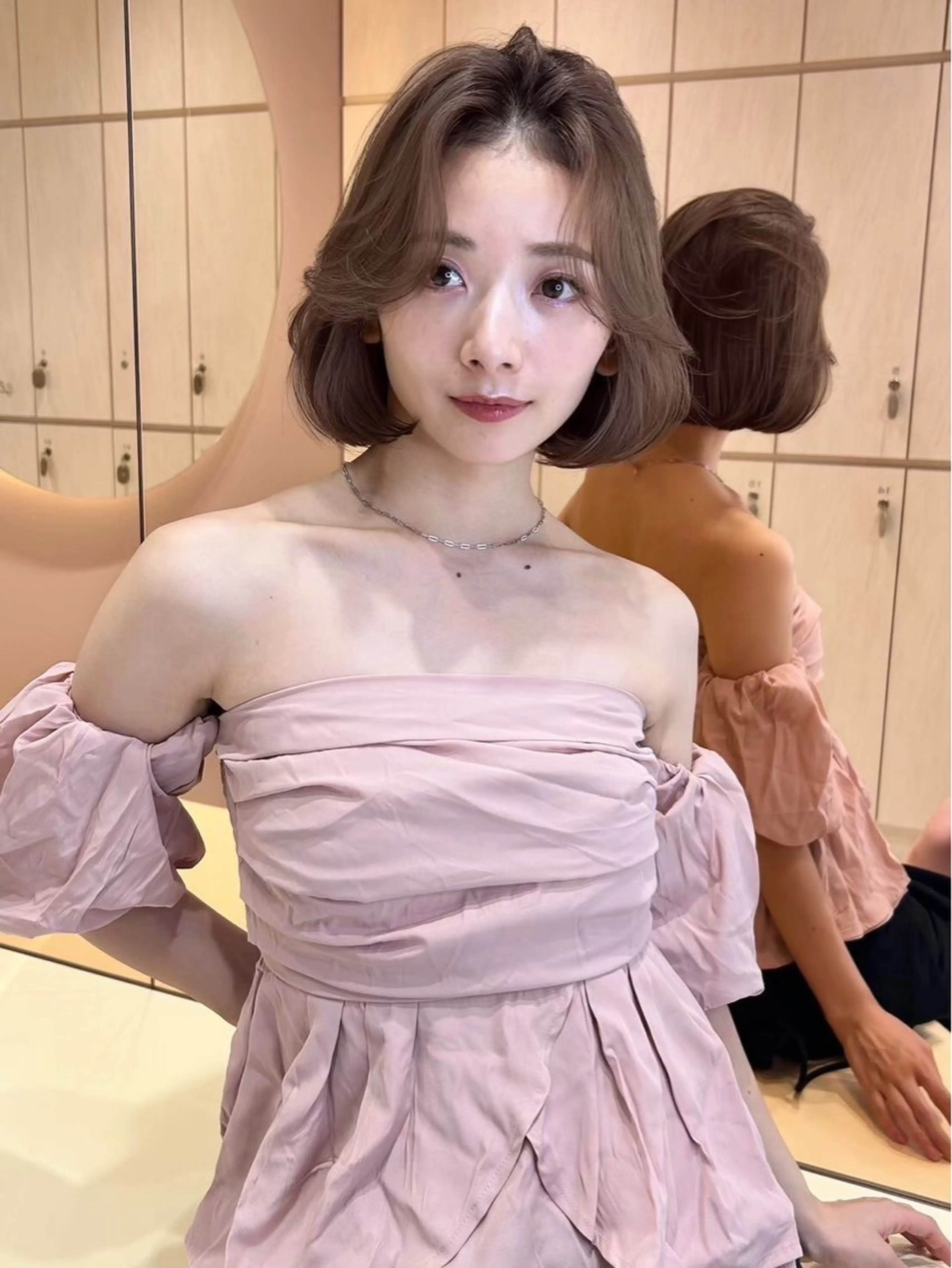 ミディアム カラー ロンド プロフィール浦和のヘアスタイル