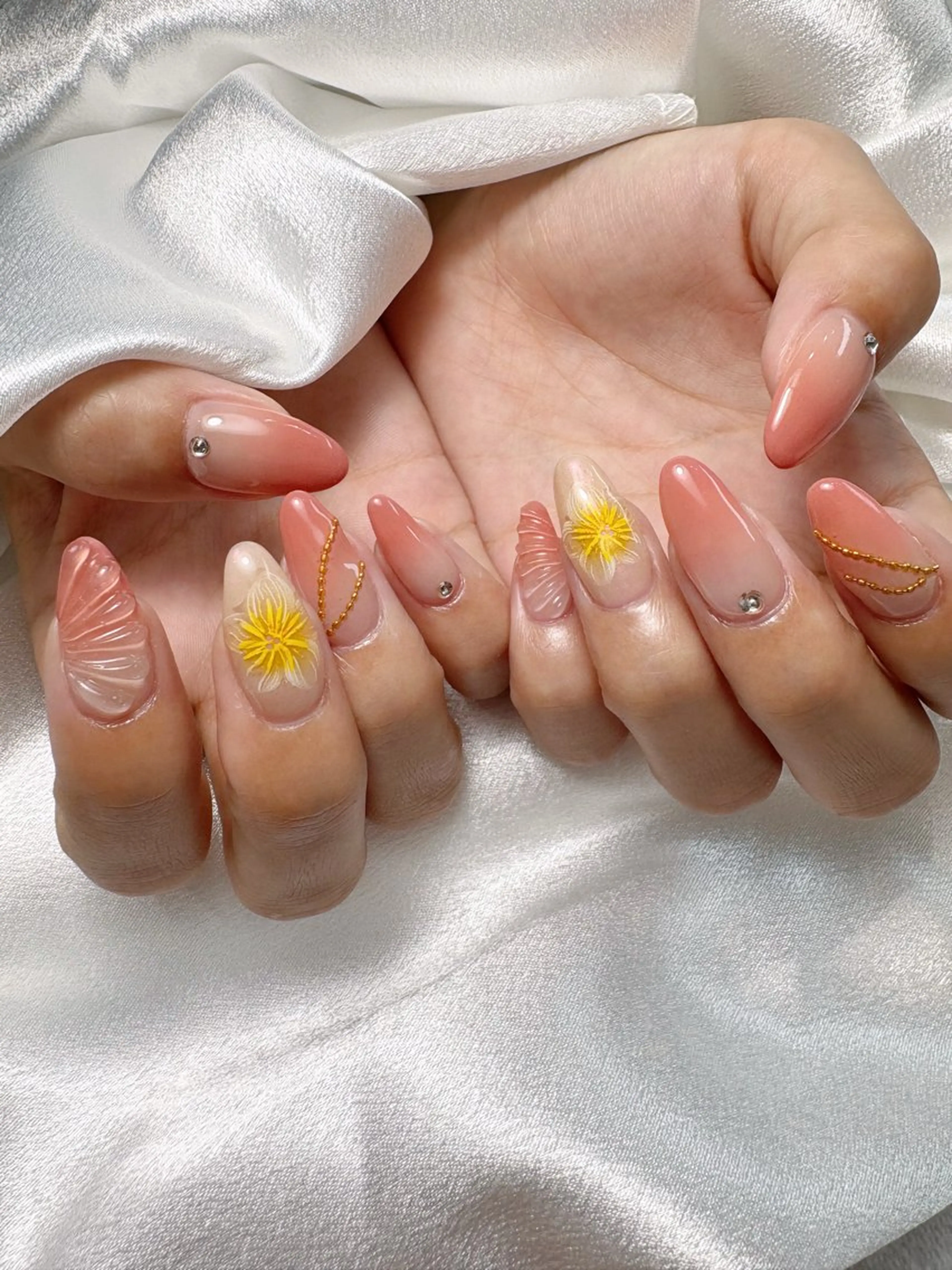 ネイル フットネイル Emu Nailのネイルデザイン