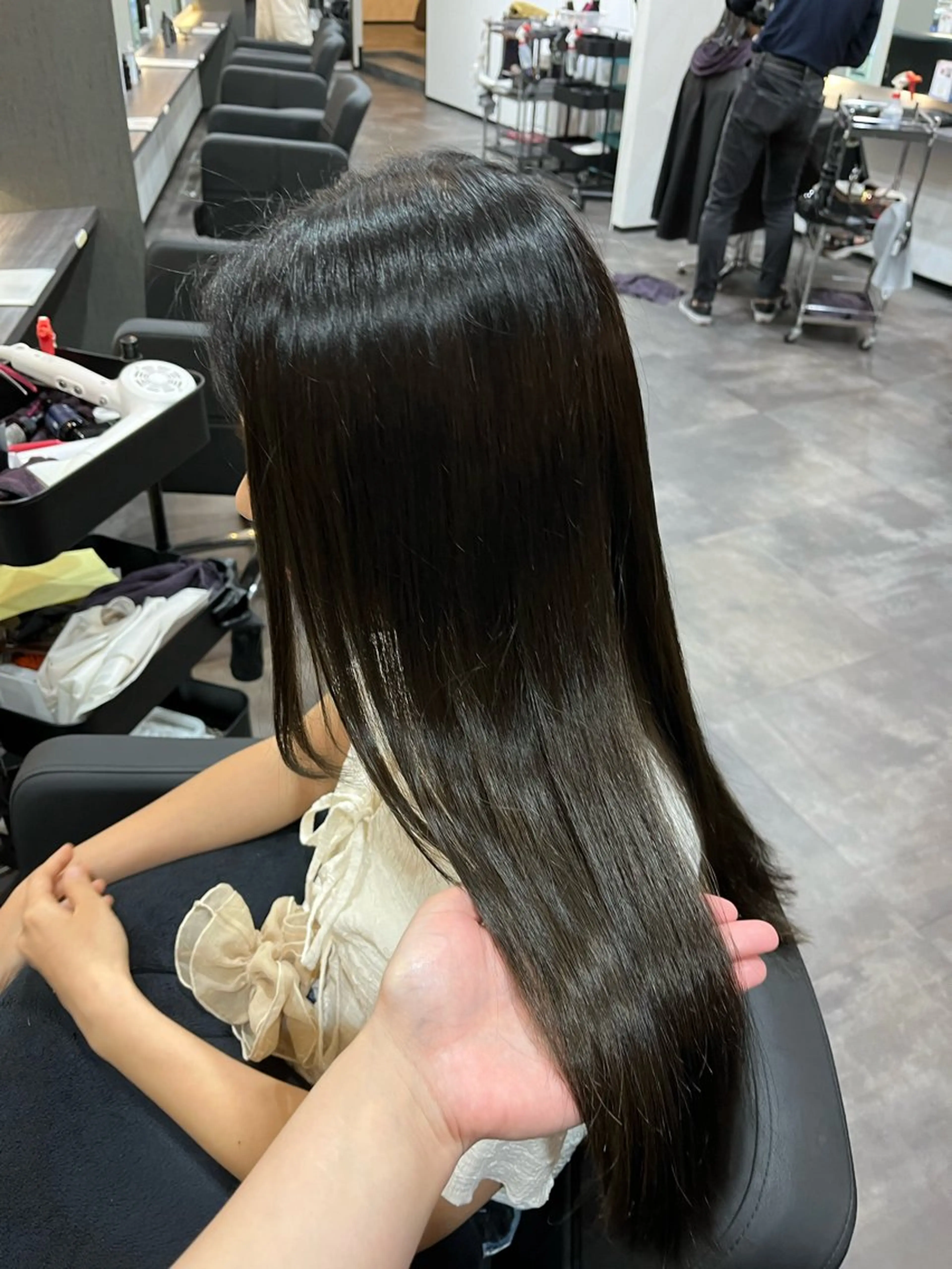 ロング カラー ブリーチ グラデーションカラー ブリーチなしカラー 宮澤 由梨のヘアスタイル