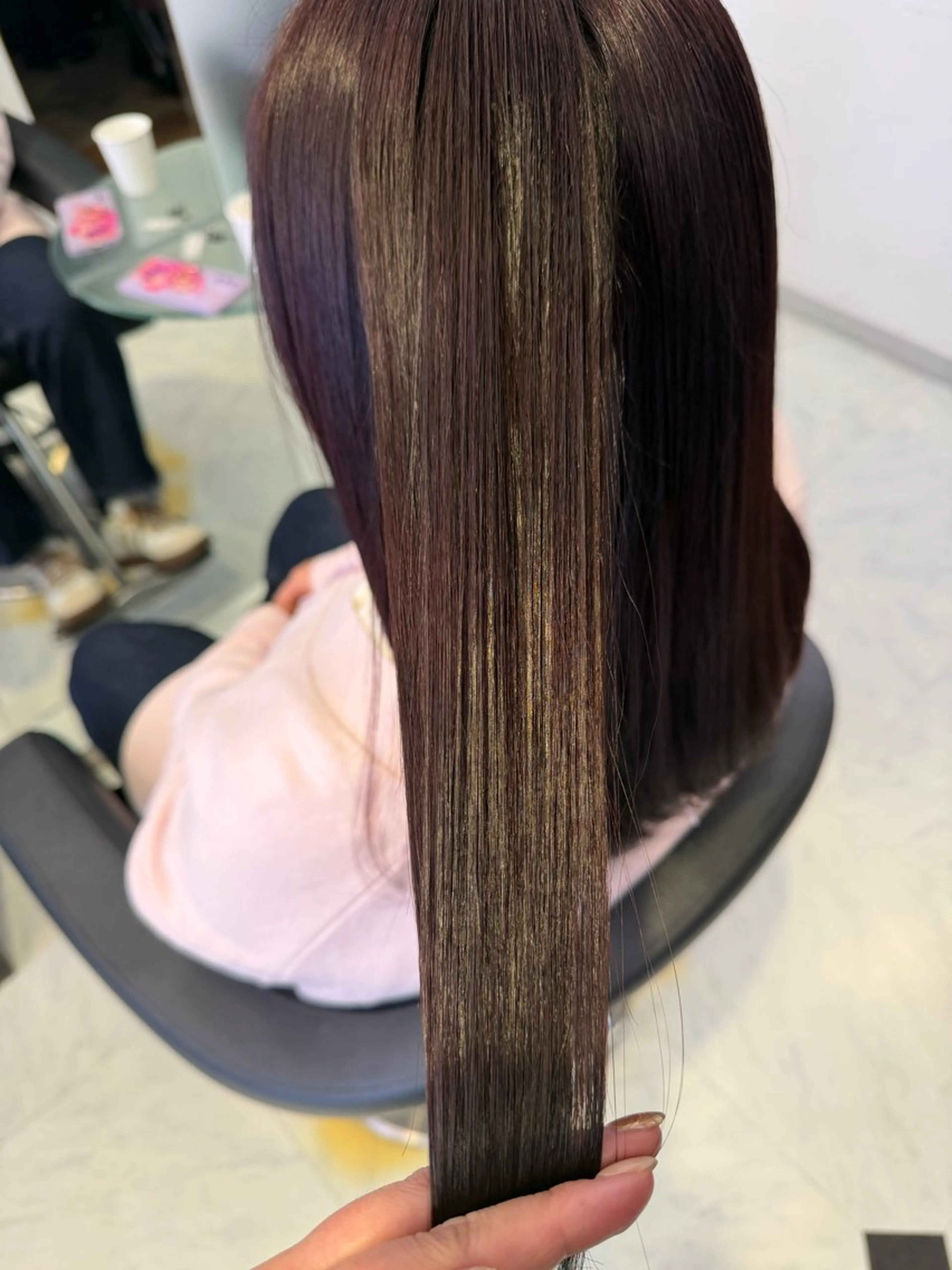 ロング カラー ブラウンカラー ピンクカラー ピンクブラウン ロング カット ヘアカラー 💜saki 💜のヘアスタイル