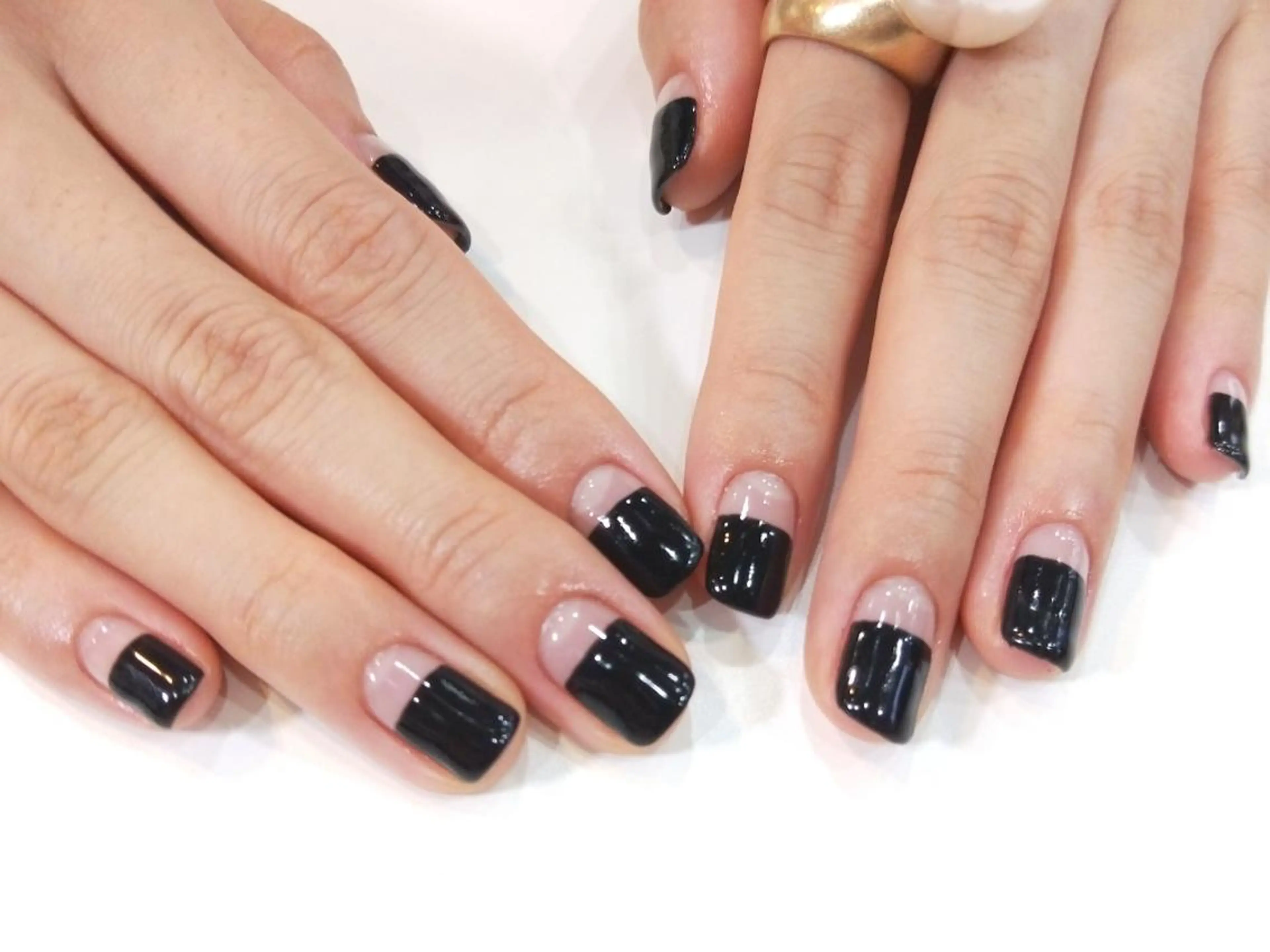 ネイル ハンドネイル ハンドケア はばすみれ🎀ﾈｲﾙ 光ﾌｪｲｼｬﾙ ﾍｱのネイルデザイン