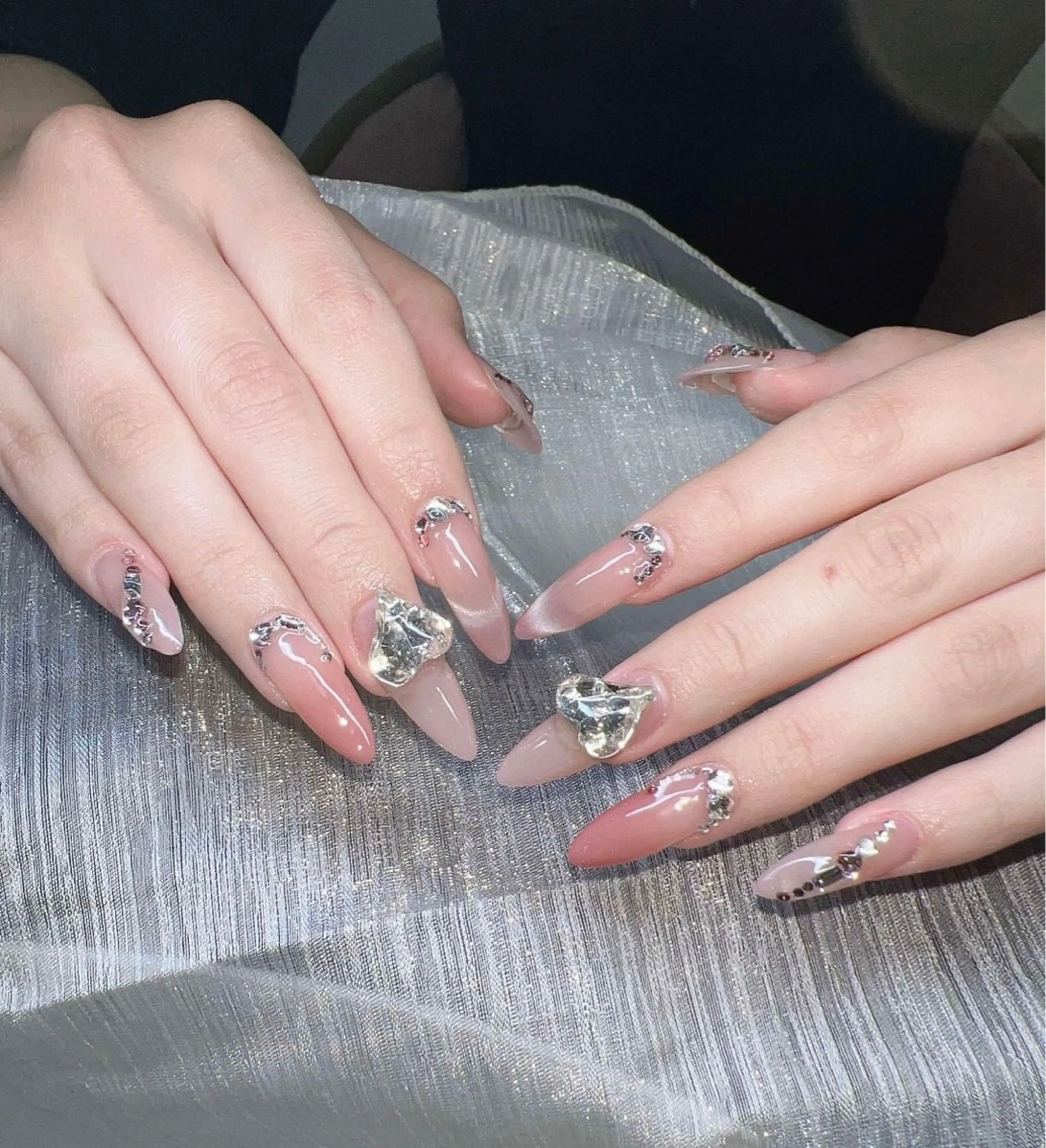 ネイル オーロラネイル チークネイル 長さ出し フットネイル フレンチネイル Lee Nails チップ長さだし専門店のネイルデザイン