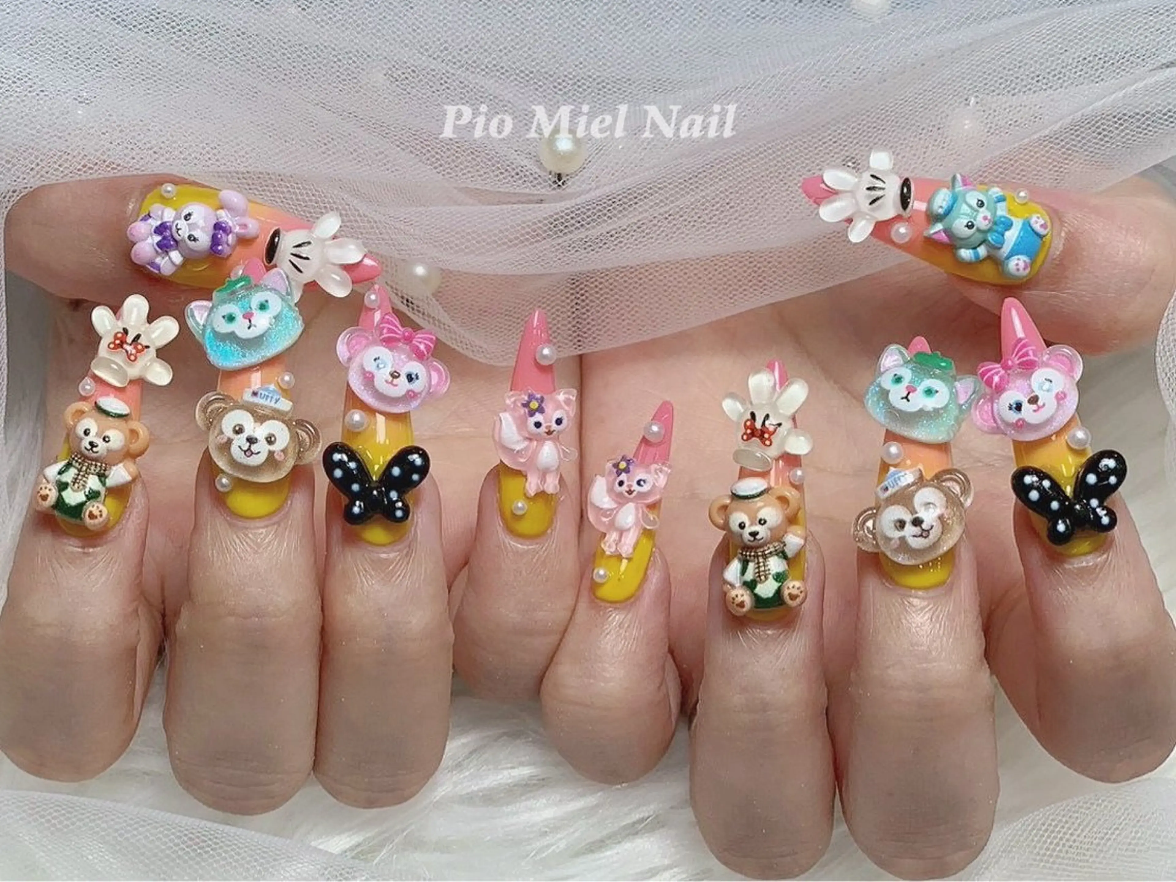 ネイル Pio Mielのネイルデザイン