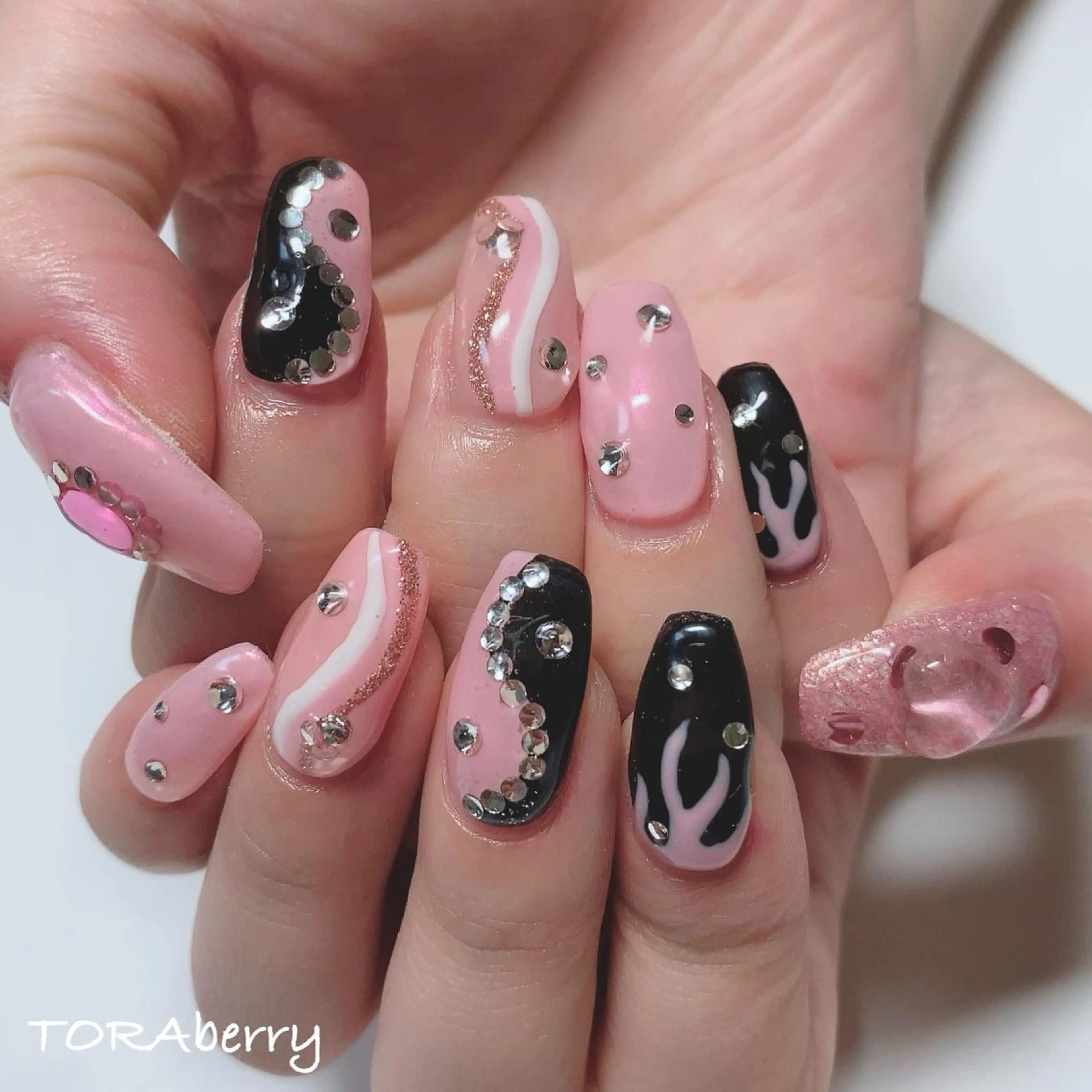 ネイル ハンドネイル ネイリスト なつみのネイルデザイン