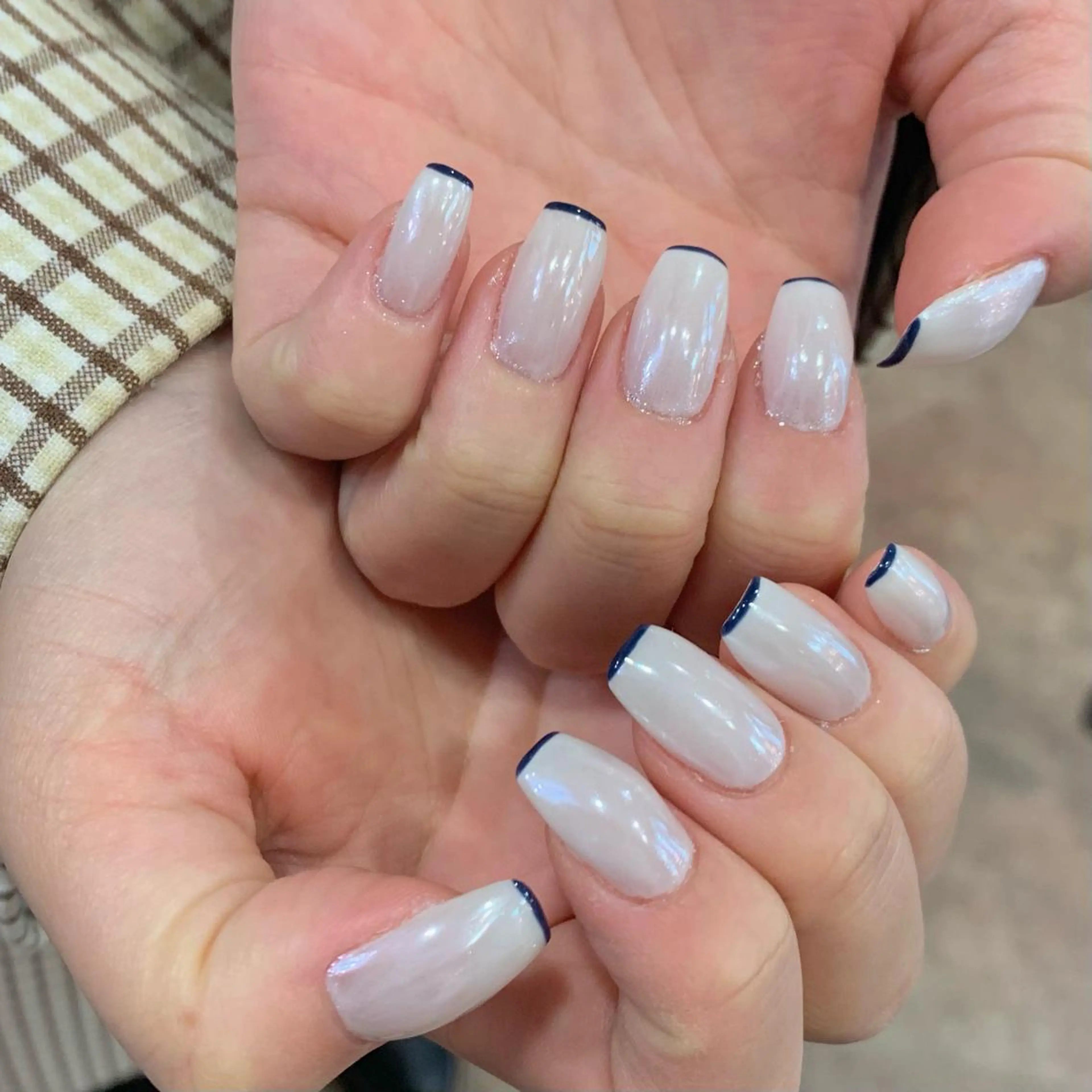 ネイル オーロラネイル フレンチネイル ハンドネイル 野島 千夏のネイルデザイン