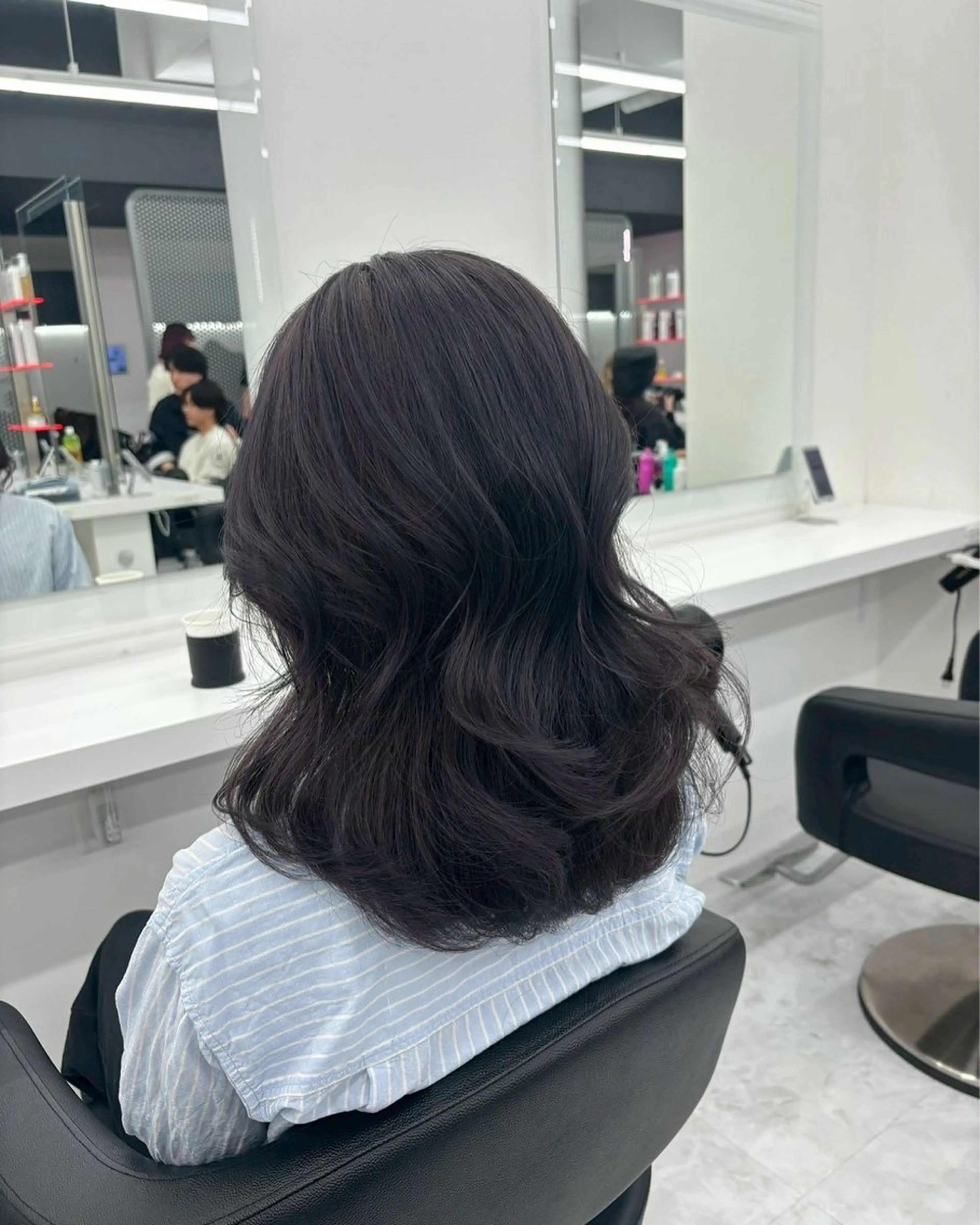 ロング カラー ブリーチ 透明感カラー ダブルカラー ブリーチなしカラー 髪質改善 透明感🤍レイヤー ベージュ🤍ピンクのヘアスタイル