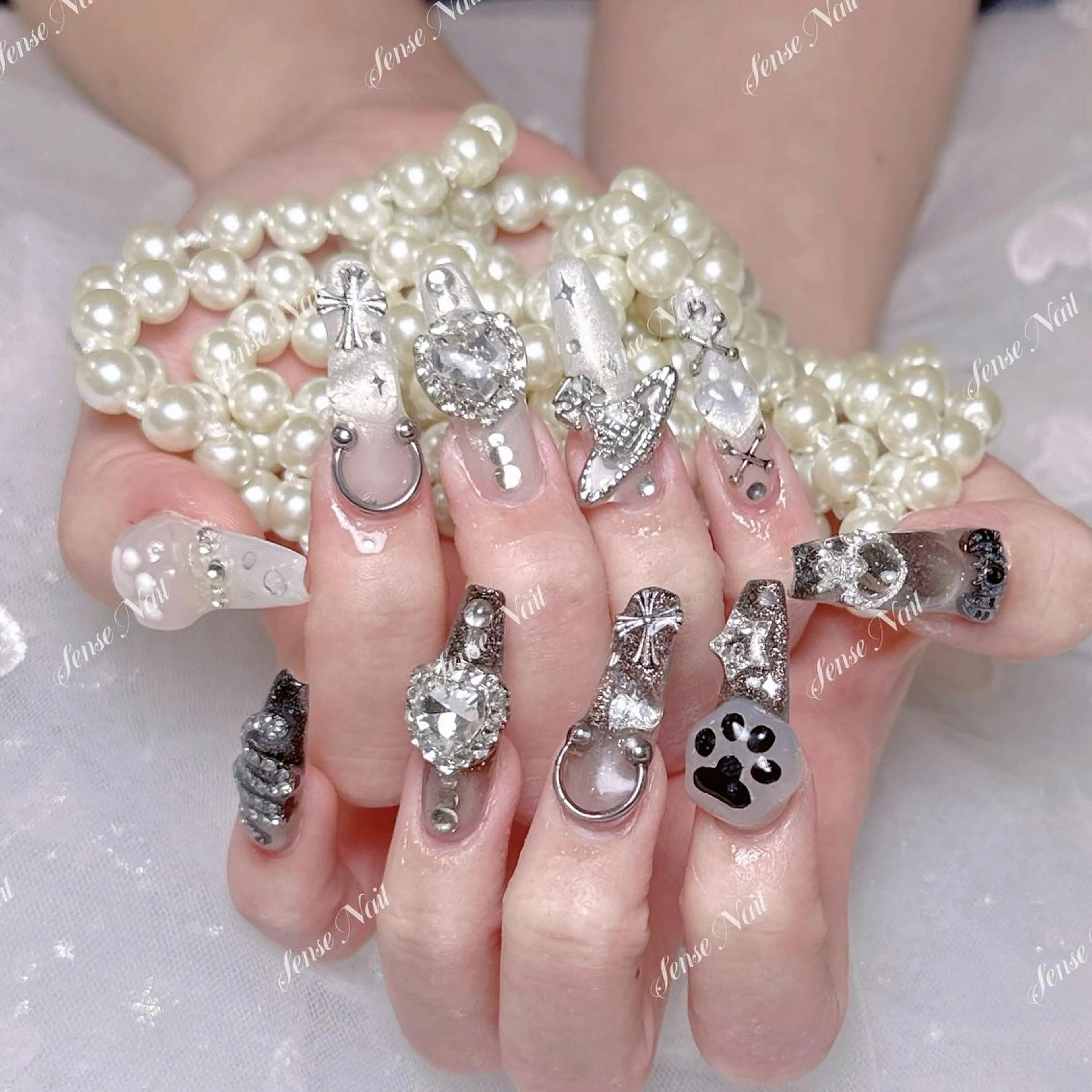 ネイル ハンドネイル ハンドケア ナユキNA.YUKI 新宿店のネイルデザイン