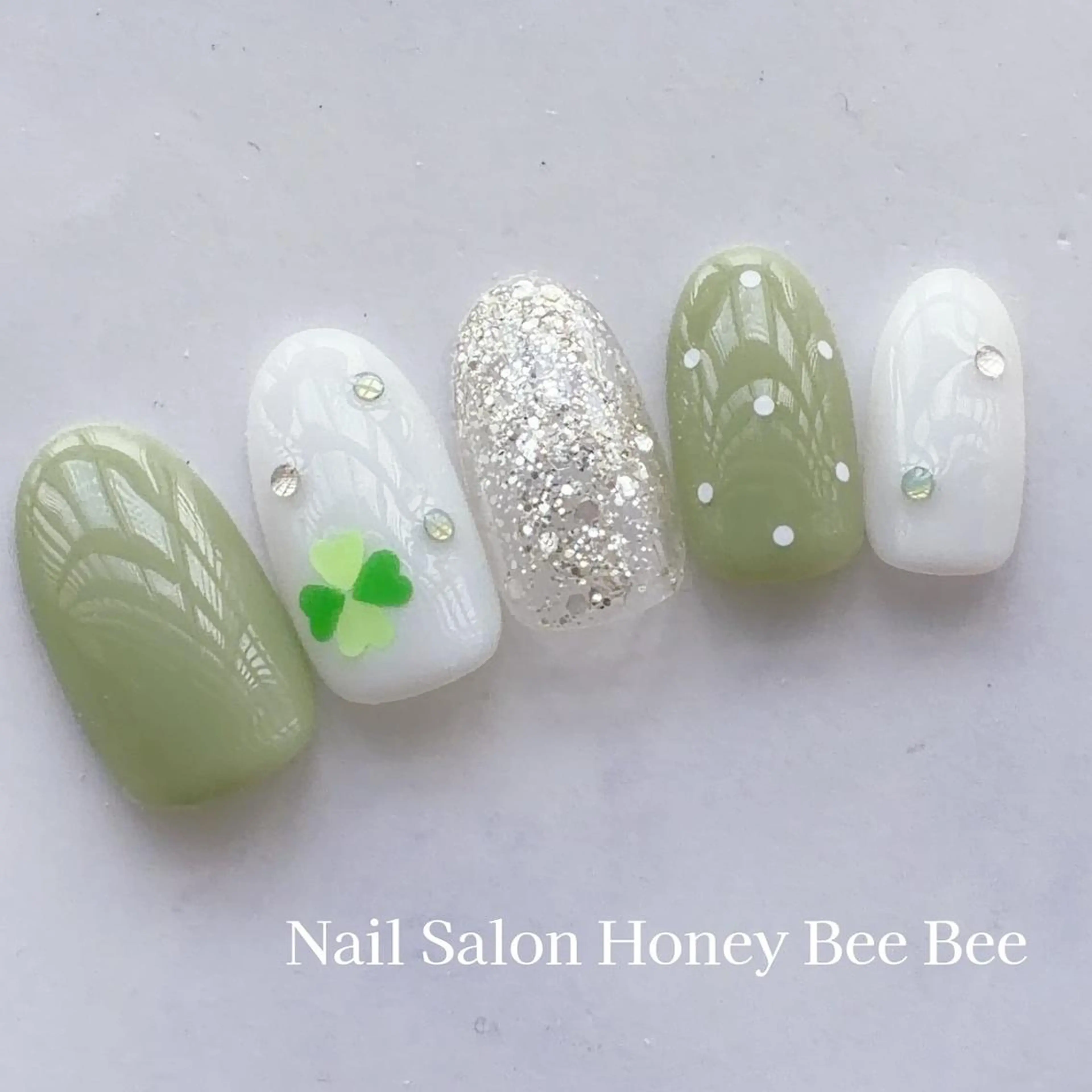 ネイル Nail salon Honey Beeのネイルデザイン