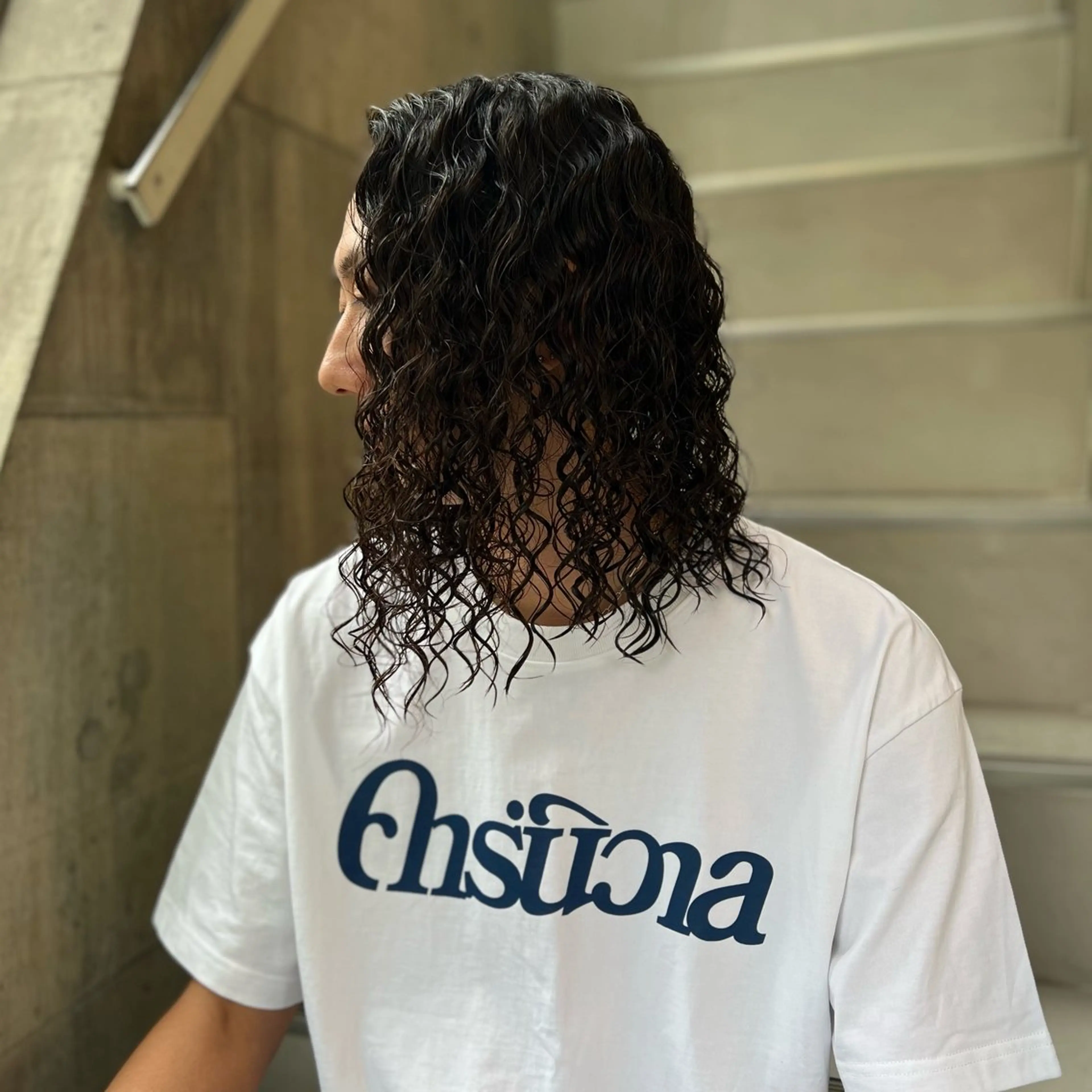 ミディアム パーマ メンズ ミディアムパーマ マンバンヘア メンズパーマ スパイラルパーマ カット パーマ トリートメント メンズ特化/パーマ/ メッシュ/竜成のヘアスタイル