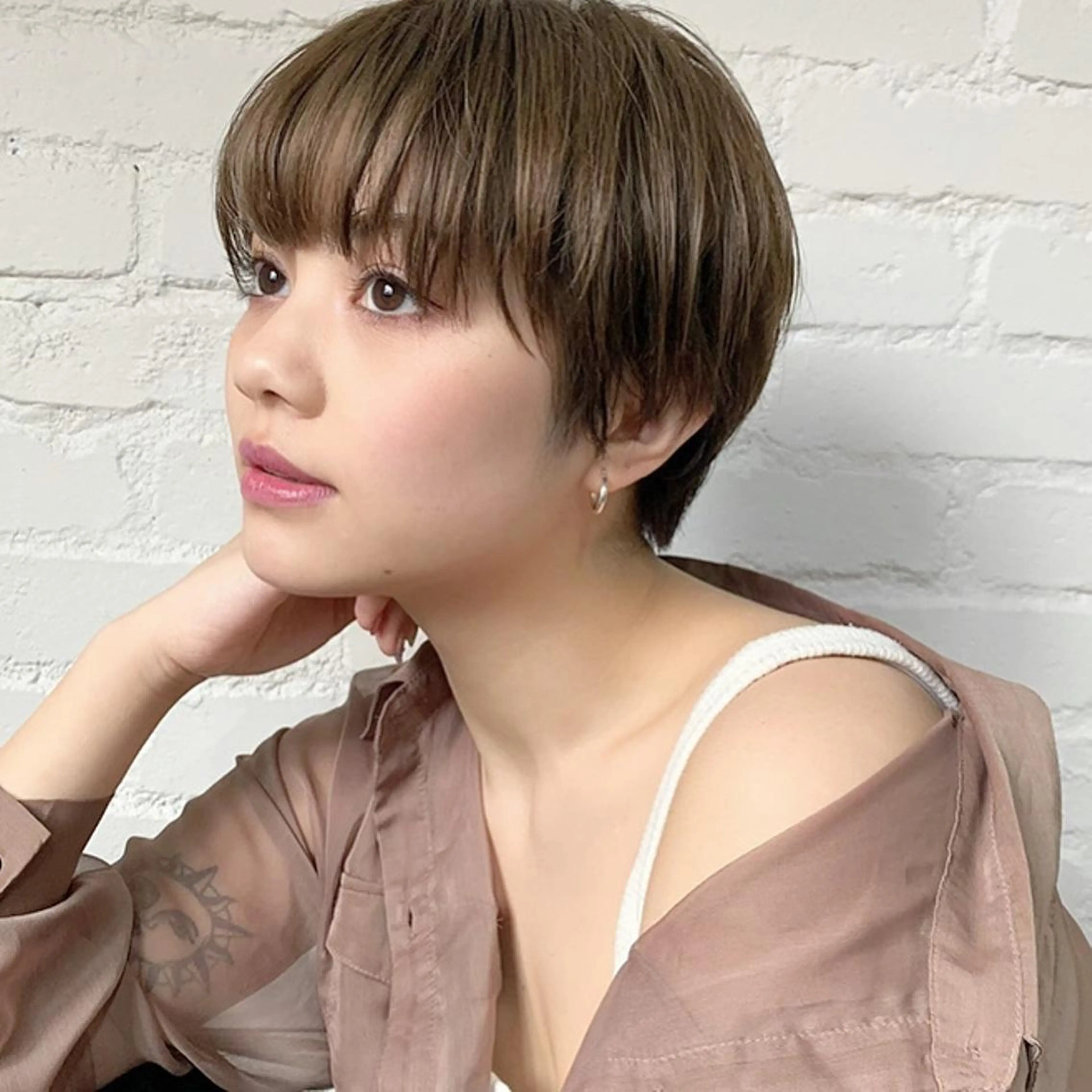 ショート カラー ショートヘア 伊 杏のヘアスタイル