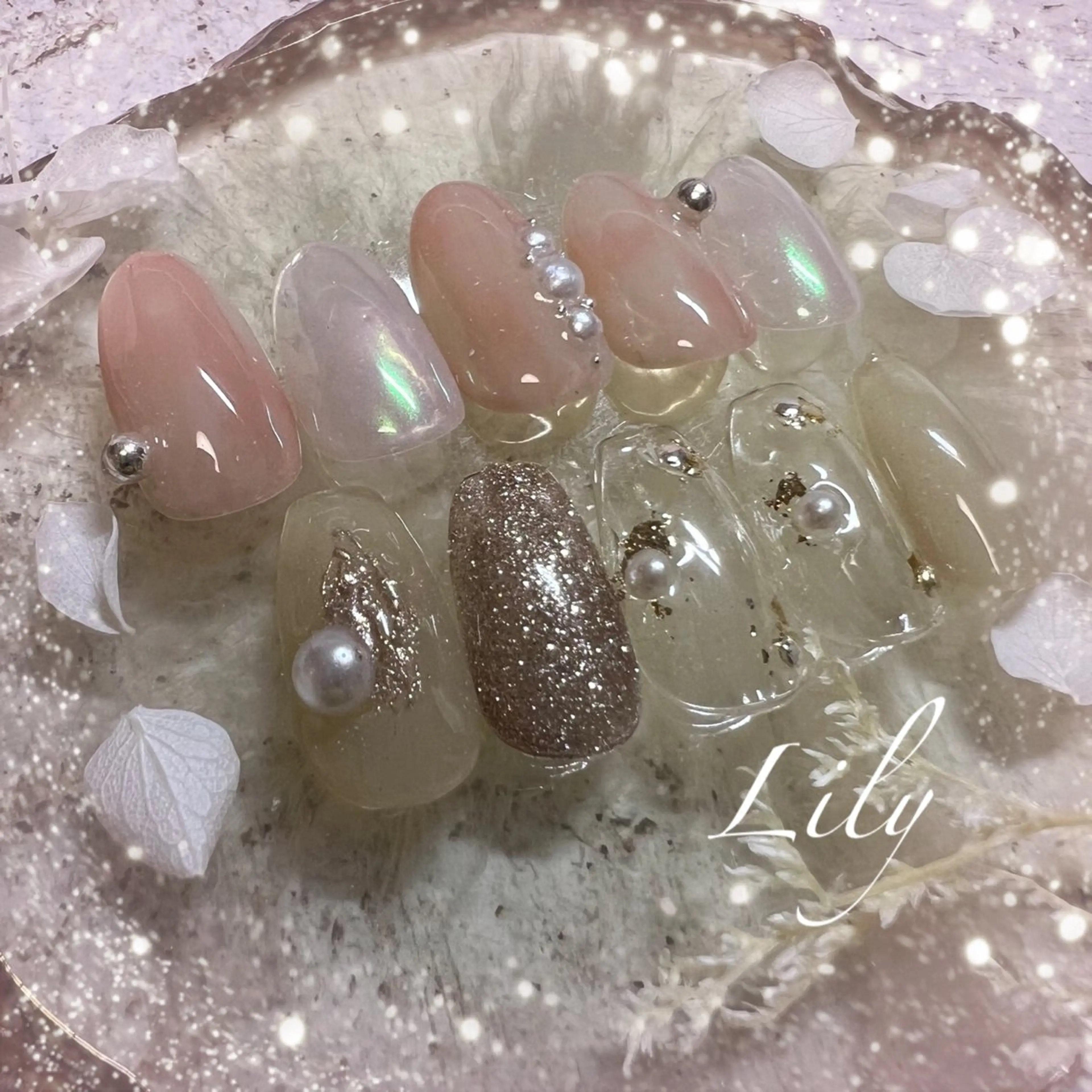 ネイル ハンドネイル Lily*nail 🌻Mii🌻のネイルデザイン