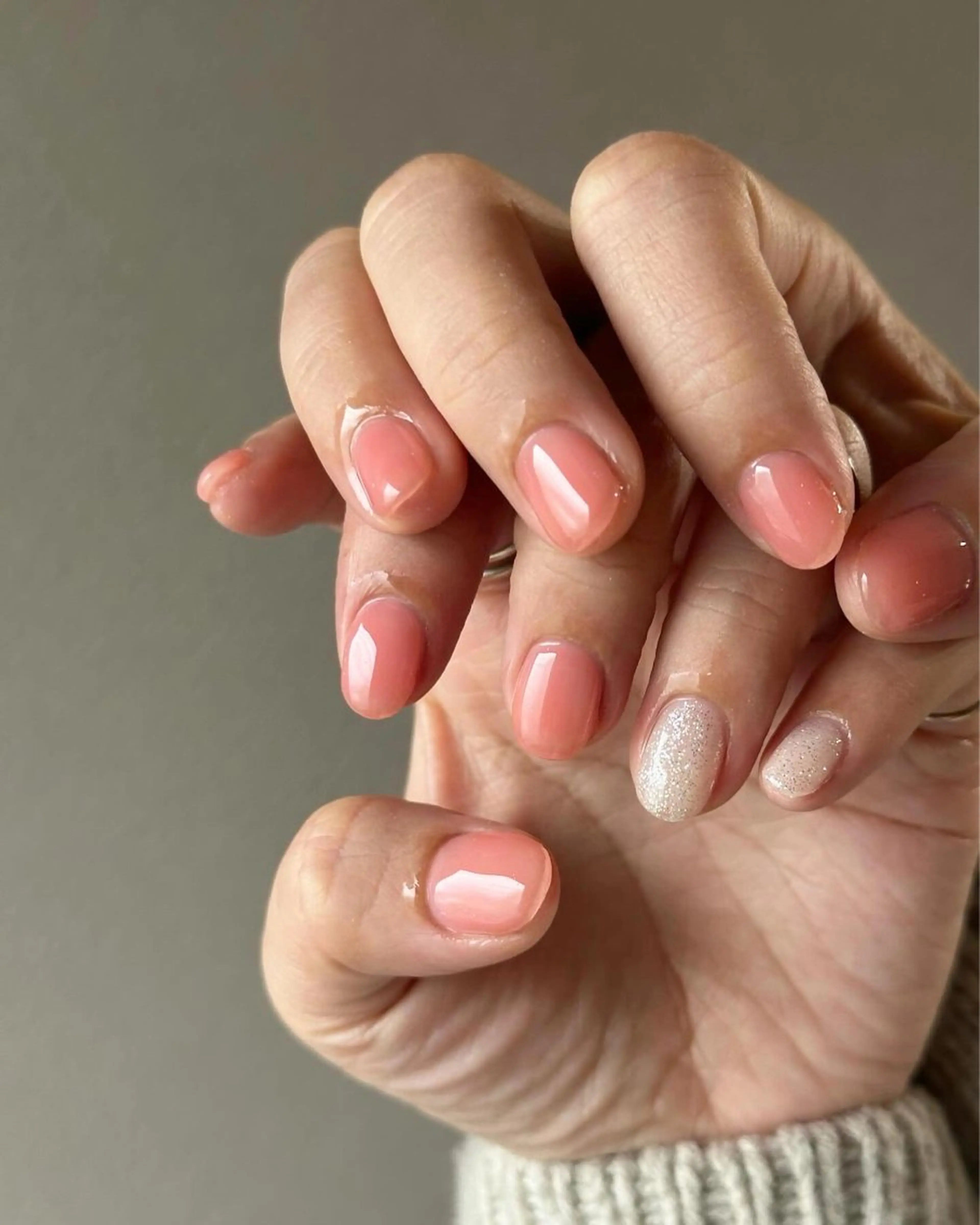 ✳︎初回限定✳︎  オフなしハンドジェルネイル　こだわりのワンカラー　（2色までお選びいただけます）の写真